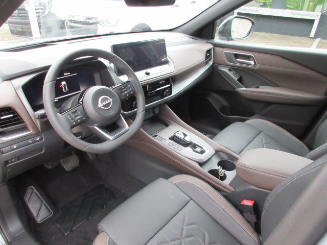 NISSAN Qashqai 1.5 VC-T Tekna