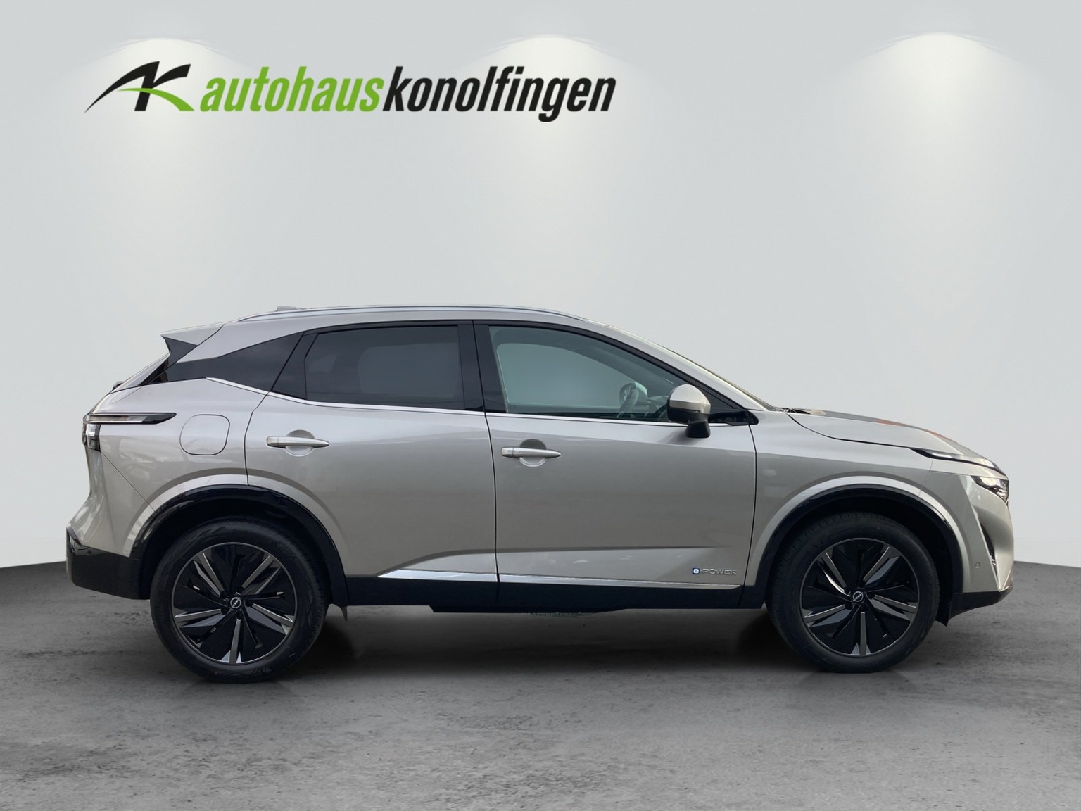 NISSAN Qashqai 1.5 VC-T Tekna