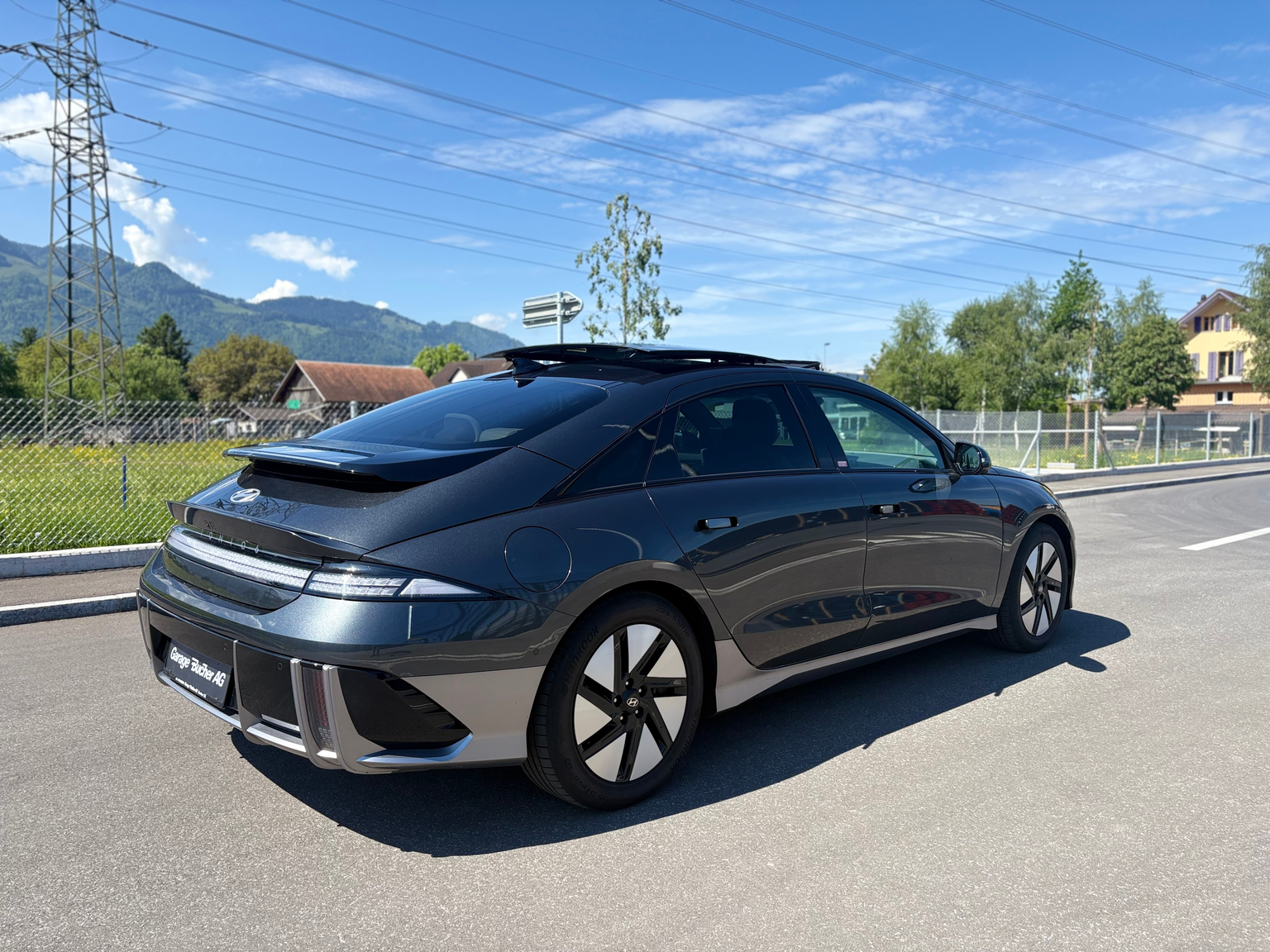 HYUNDAI Ioniq 6 77kWh Launch Edition 2WD