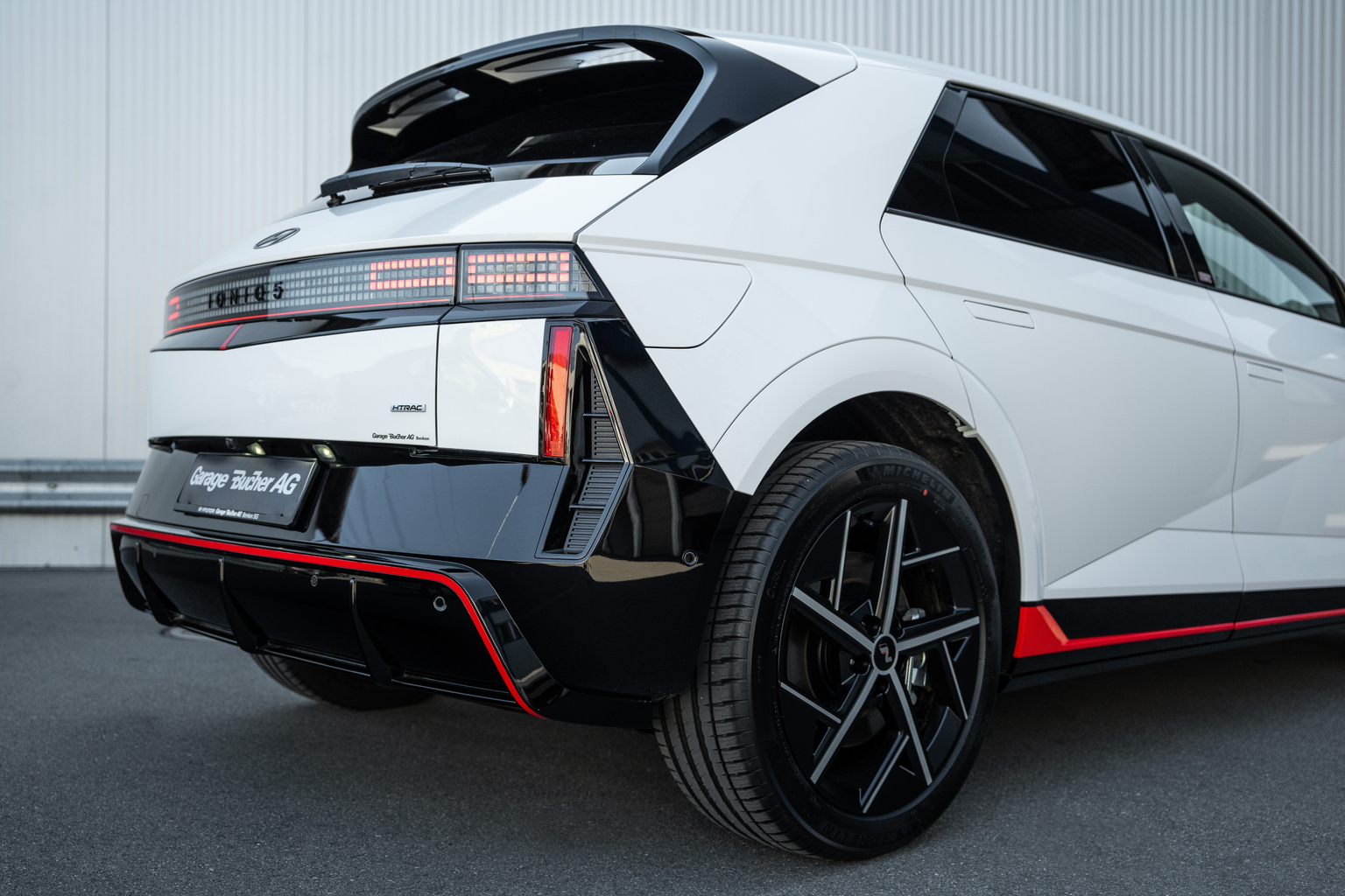 HYUNDAI Ioniq 5 N-Line 84kWh 4WD Bucher Edition