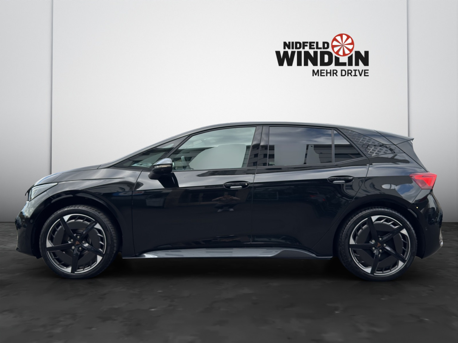 CUPRA Born 79 kWh e-Boost Adrenaline