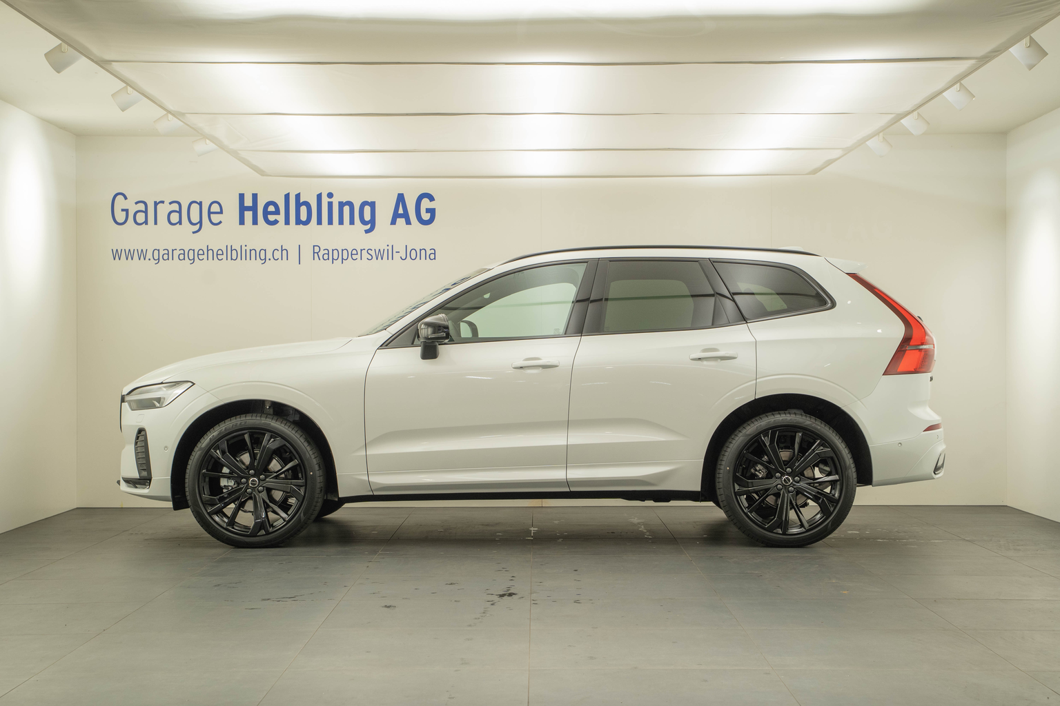 VOLVO XC60 2.0 B5 MH Black Edition AWD