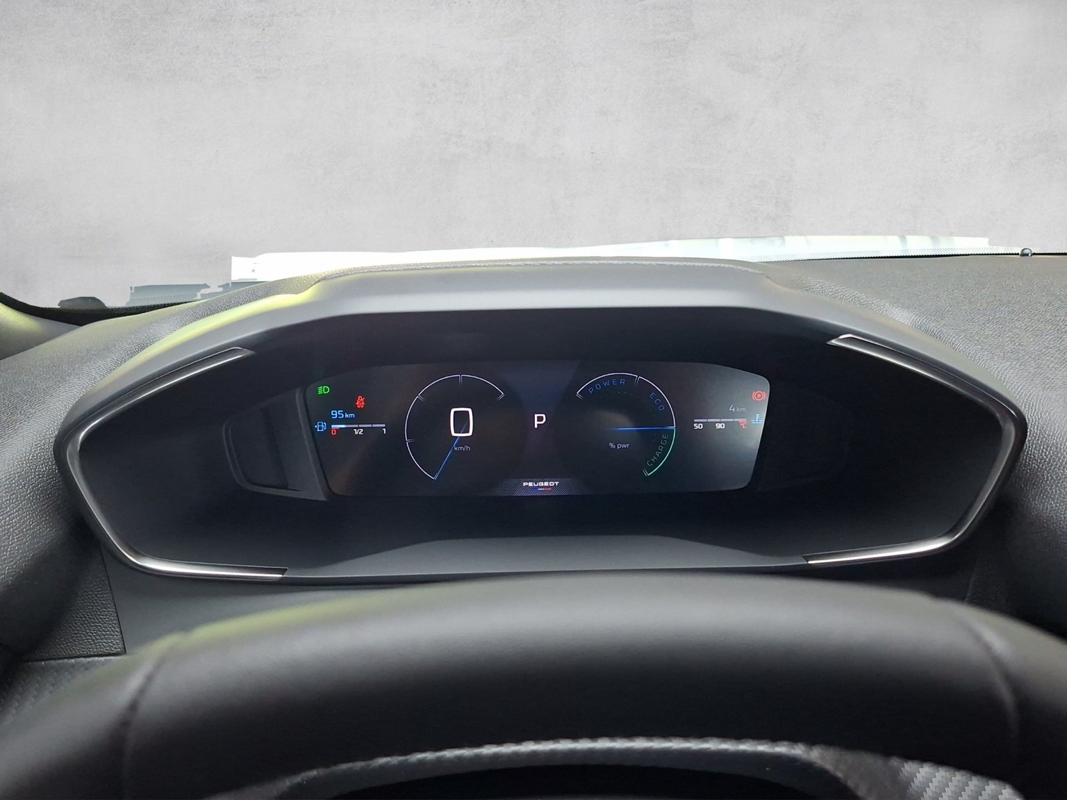 PEUGEOT 2008 1.2 Hybrid Allure