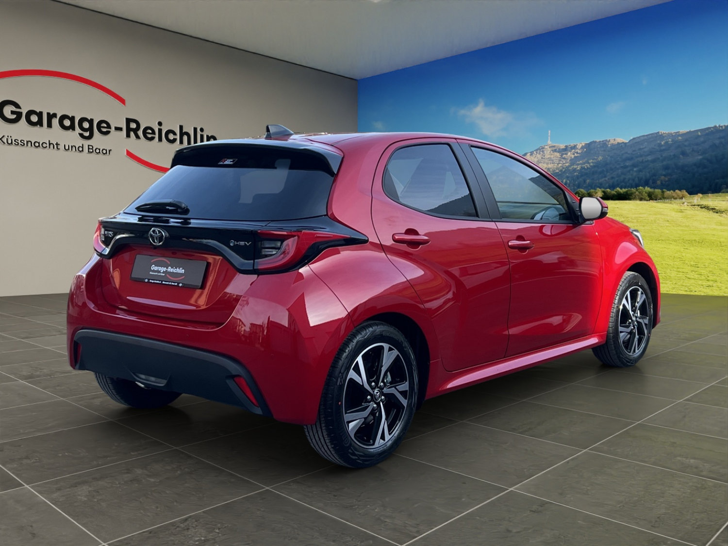TOYOTA Yaris 1.5 VVT-i HSD Trend
