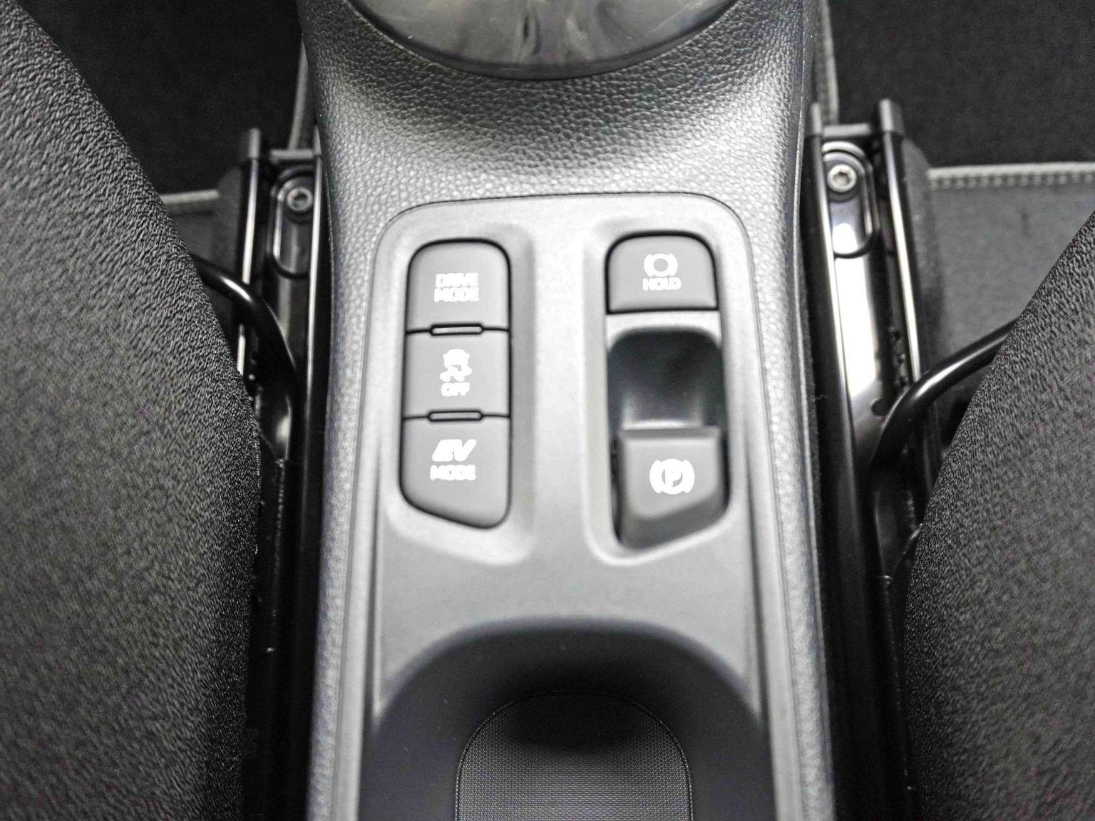 TOYOTA Aygo X 1.5 VVT-i HSD GR Sport ** mit JBL HiFi 😎 **