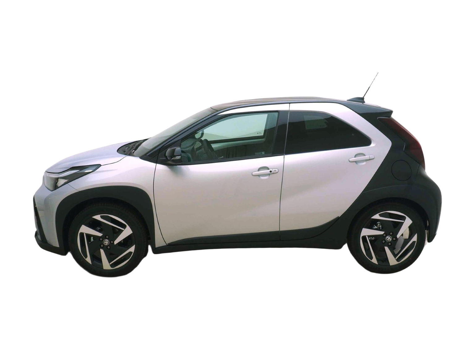 TOYOTA Aygo X 1.5 VVT-i HSD Style