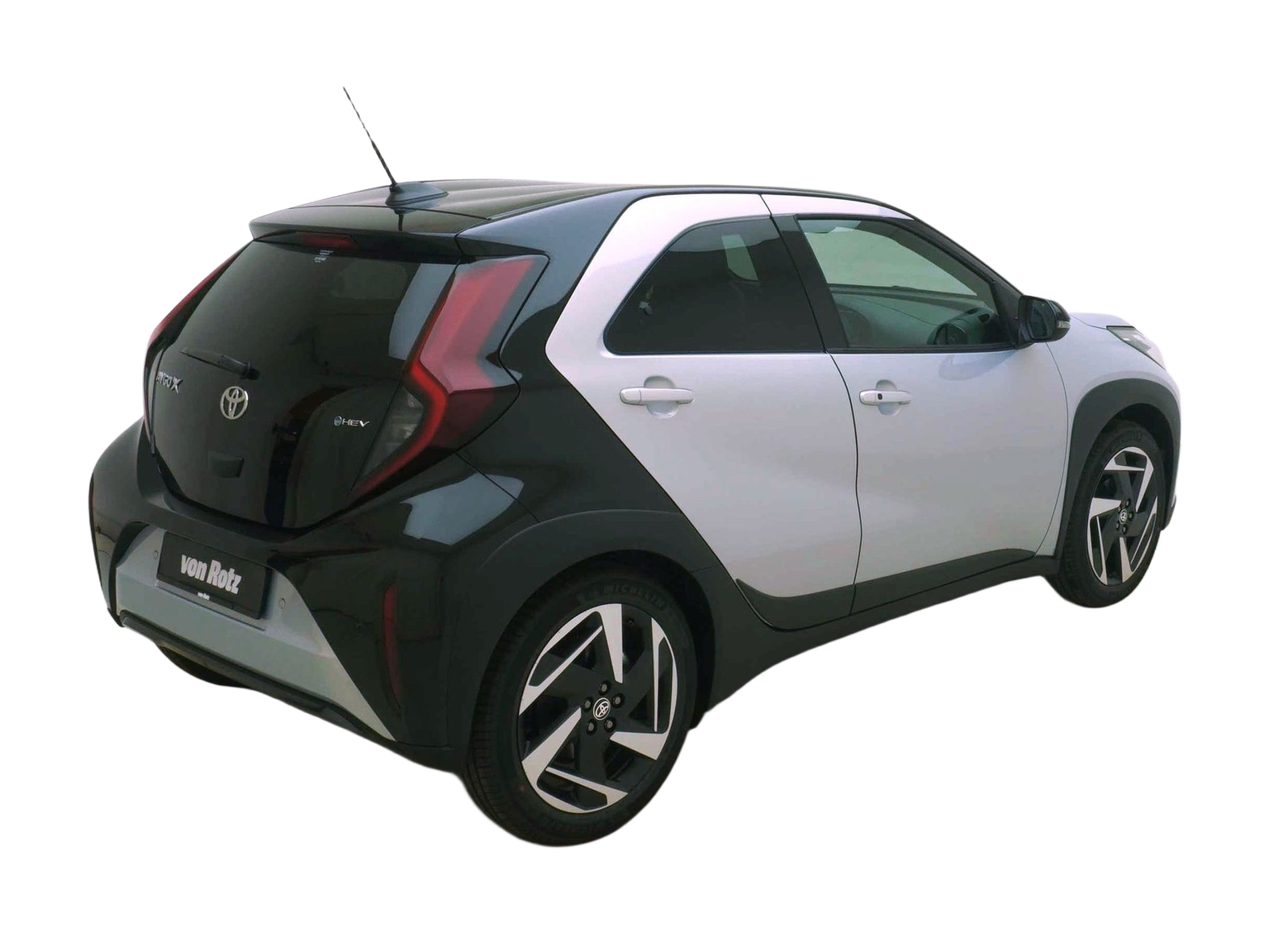 TOYOTA Aygo X 1.5 VVT-i HSD Style