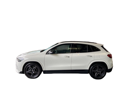 MERCEDES-BENZ GLA 200 7G-DCT