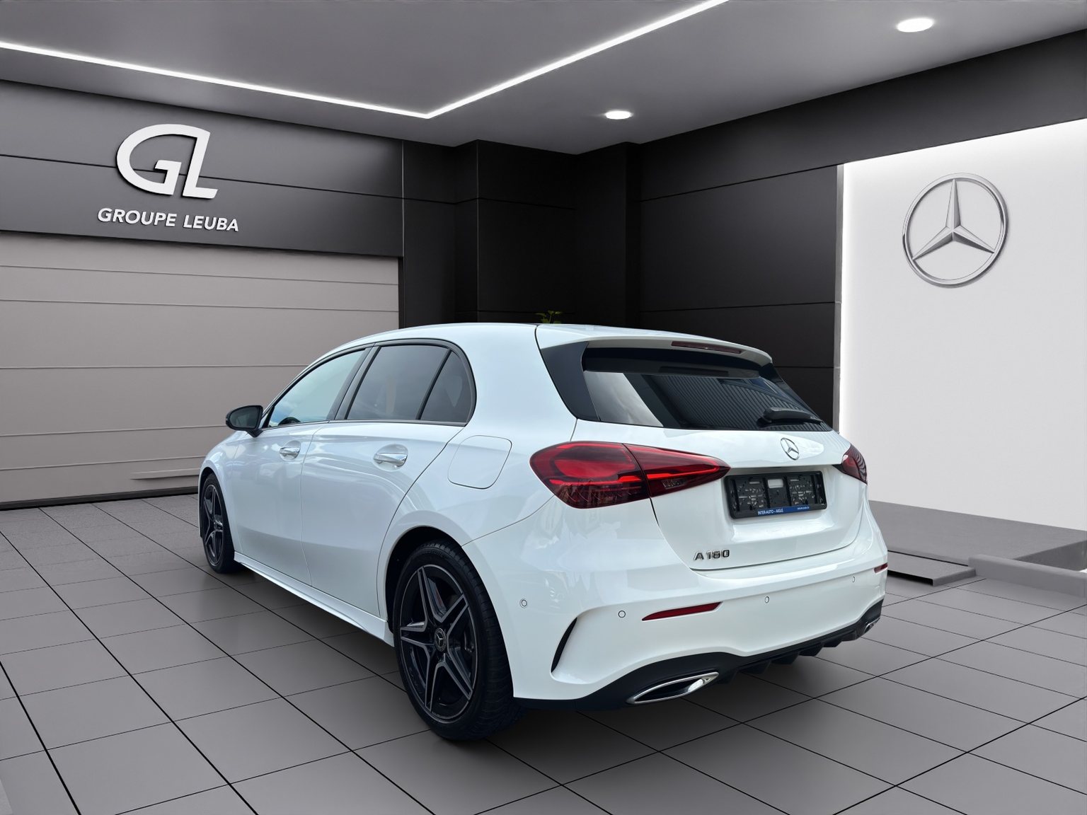 MERCEDES-BENZ A 180