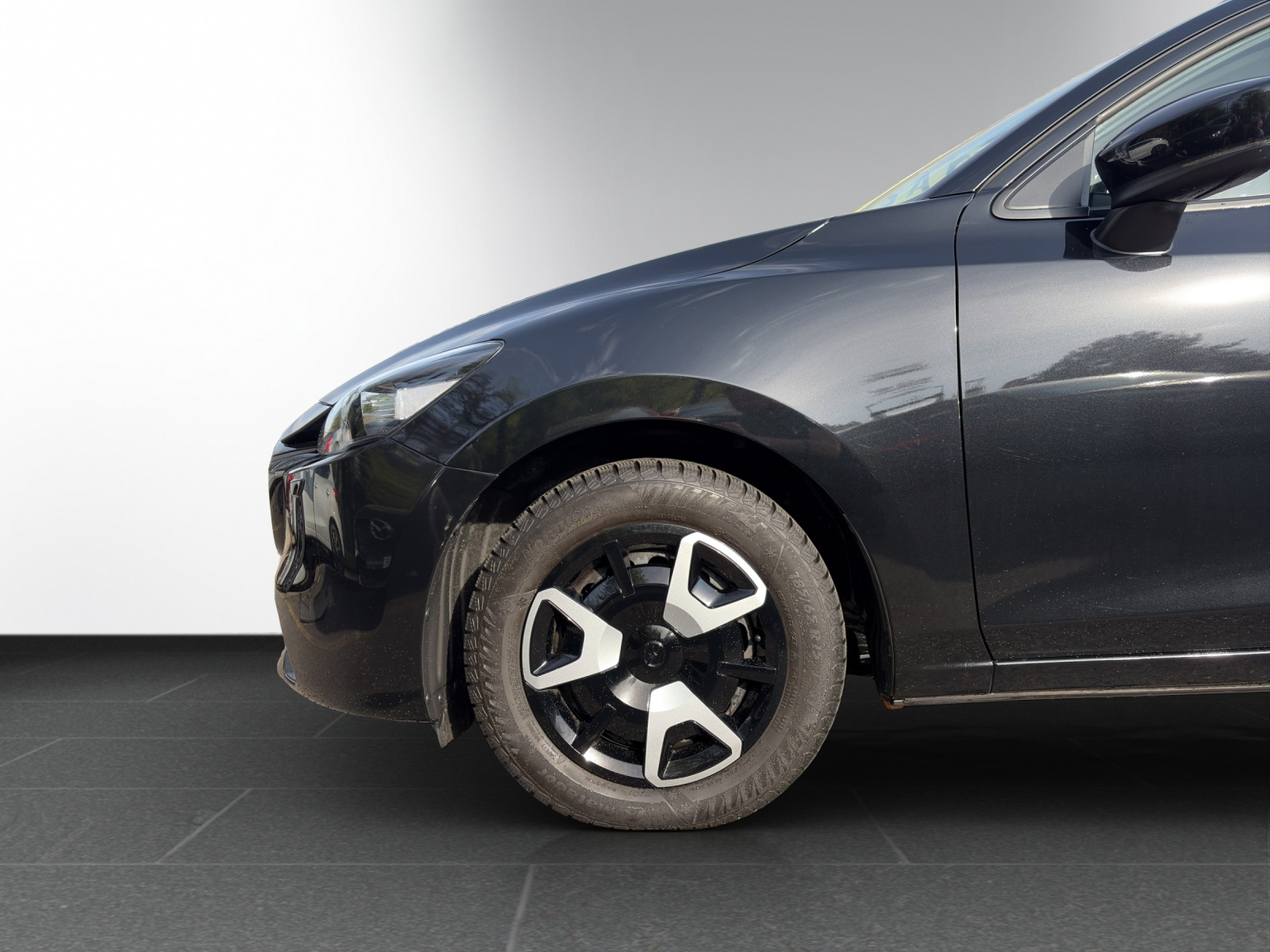 MAZDA 2 G 90 MHD Center-Line