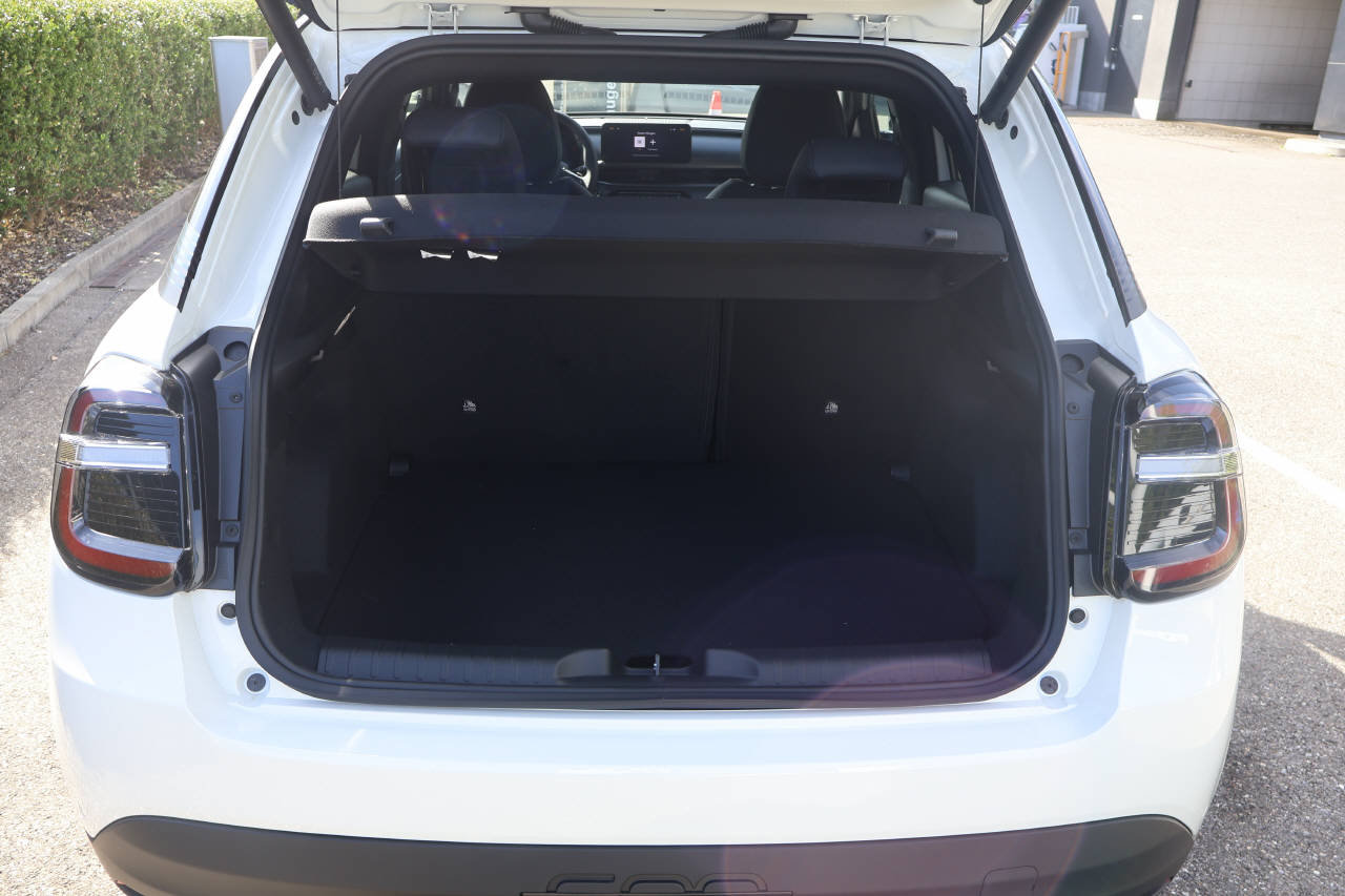 FIAT 600 1.2 Hybrid 145 Sport