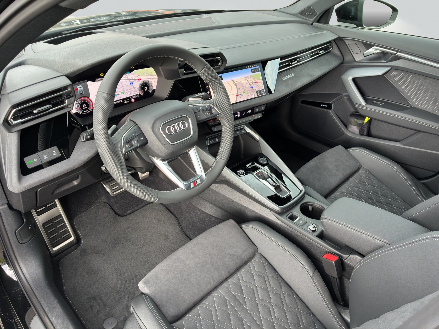 AUDI A3 Sportback TFSI 150 kW quattro S line S tronic