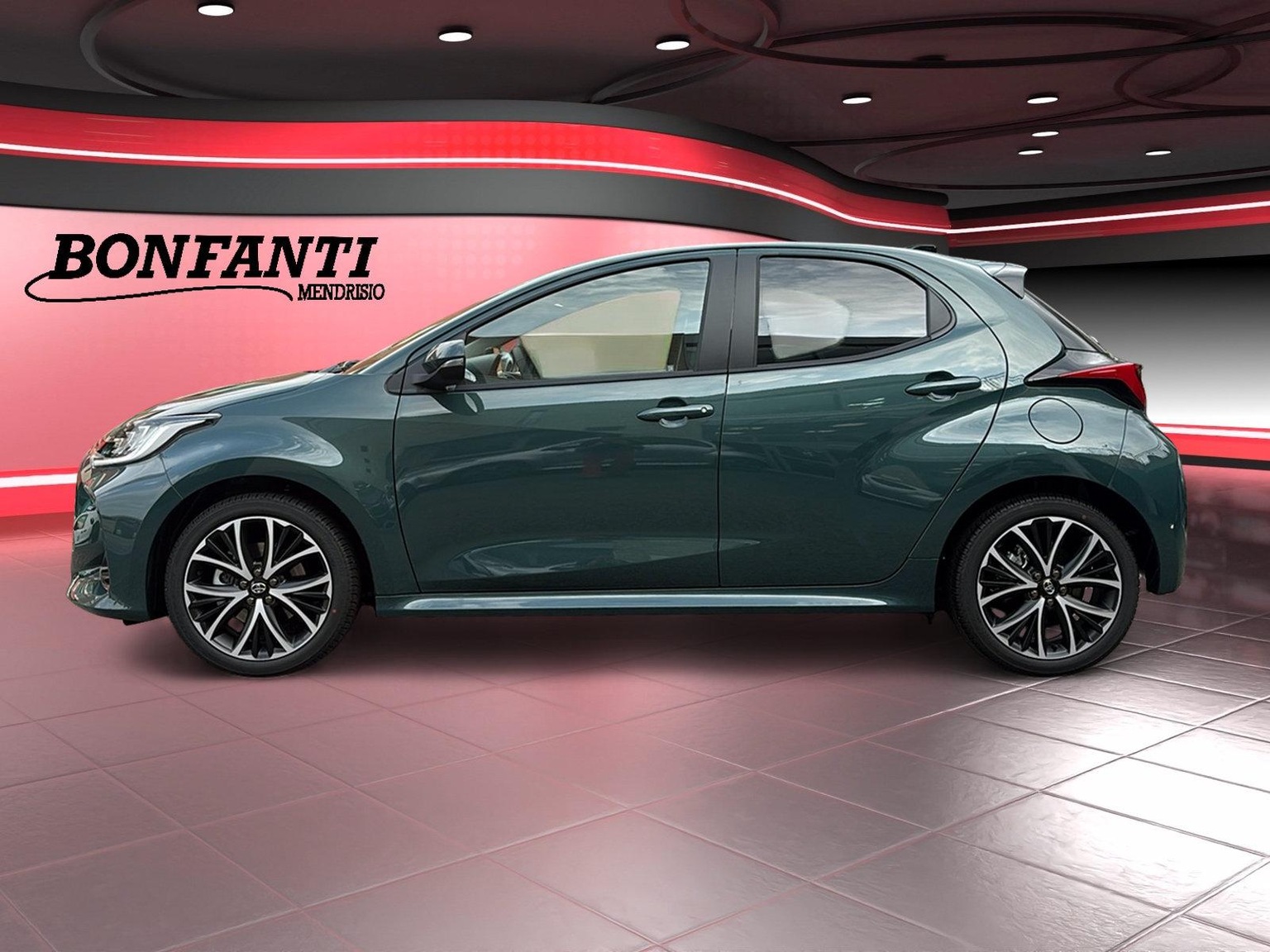 TOYOTA Yaris 1.5 VVT-i HSD Trend