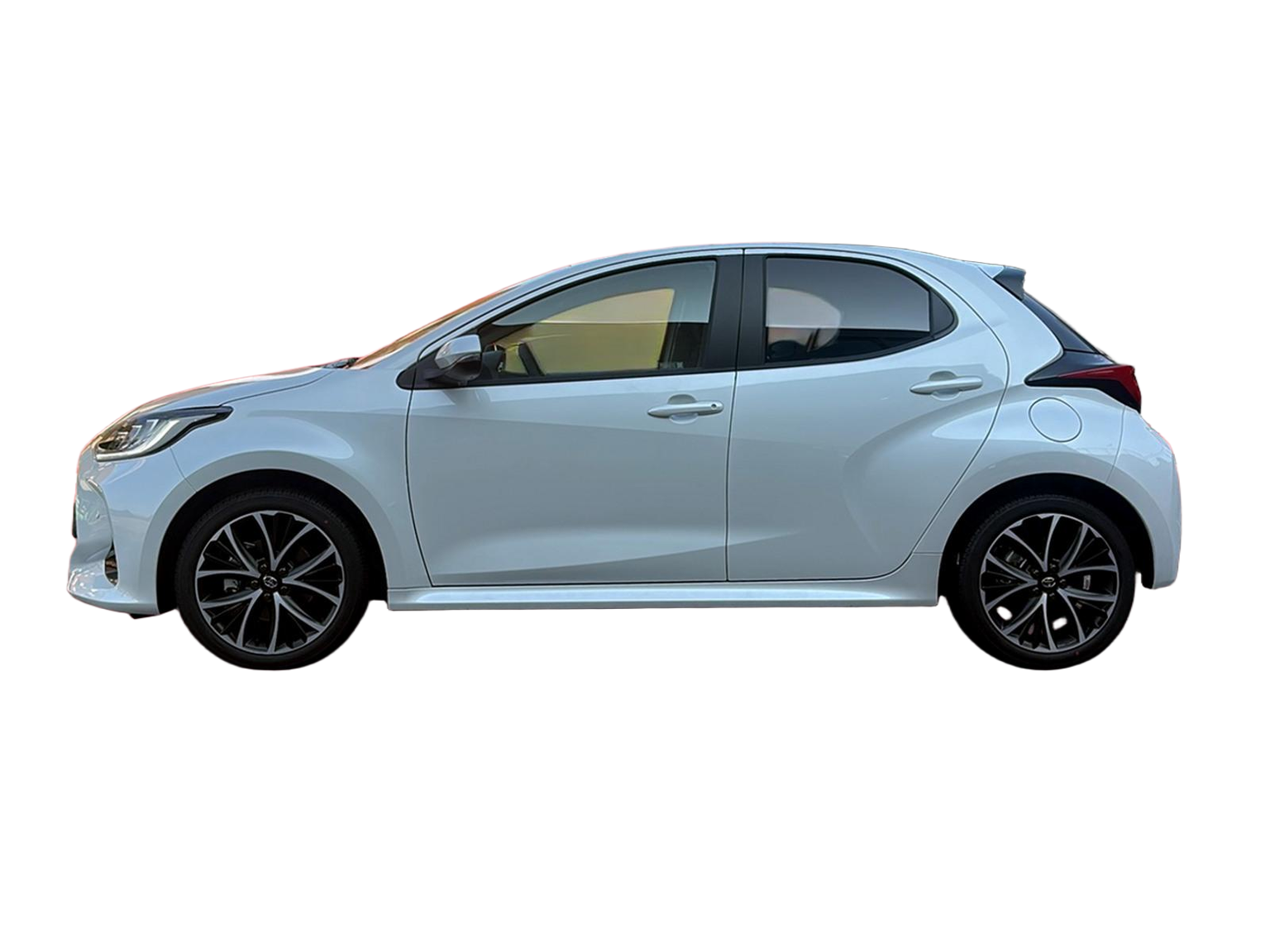 TOYOTA Yaris 1.5 VVT-i HSD Trend