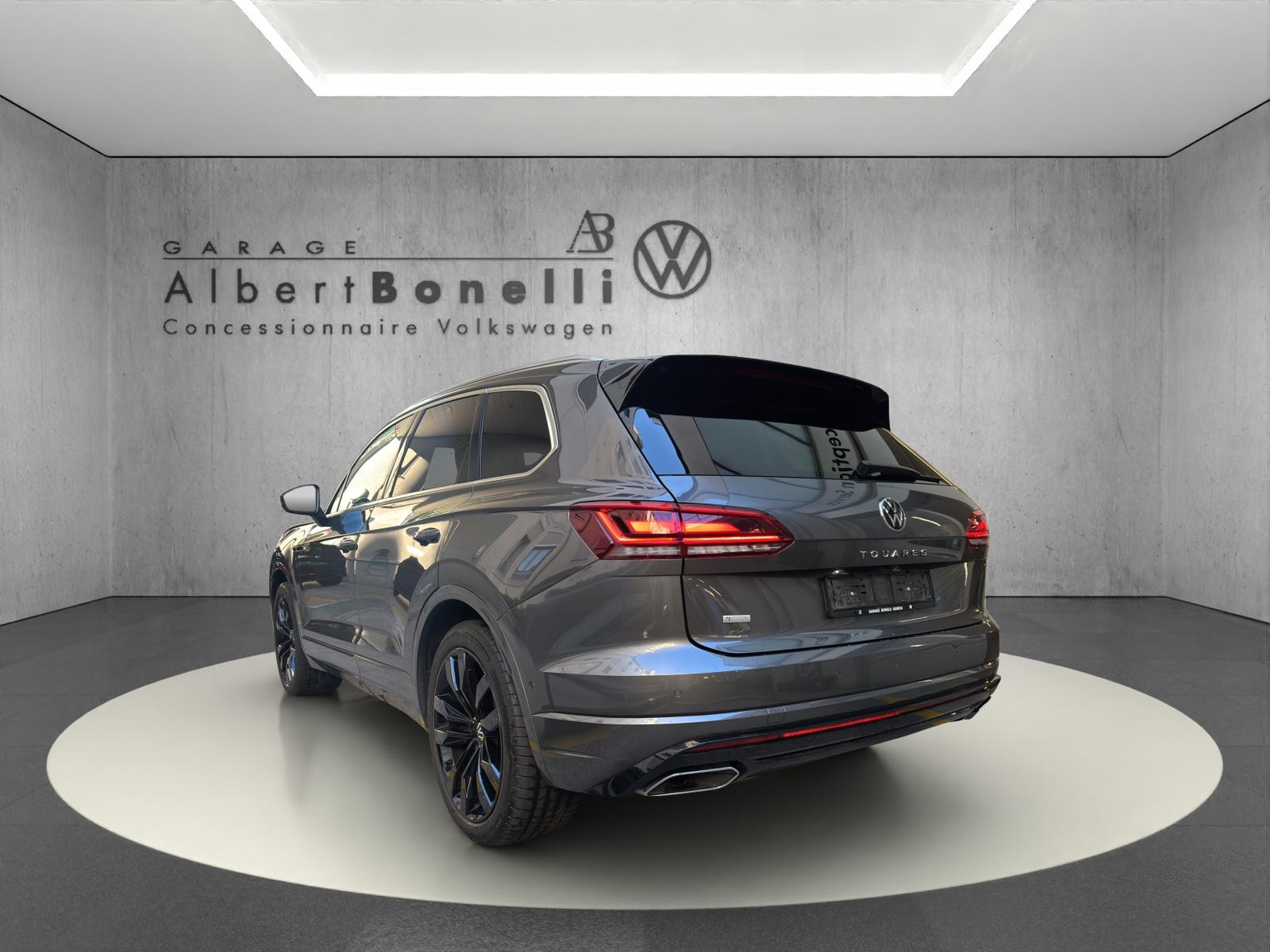 VW Touareg 3.0 TDI R Line 75 Edition Tiptronic