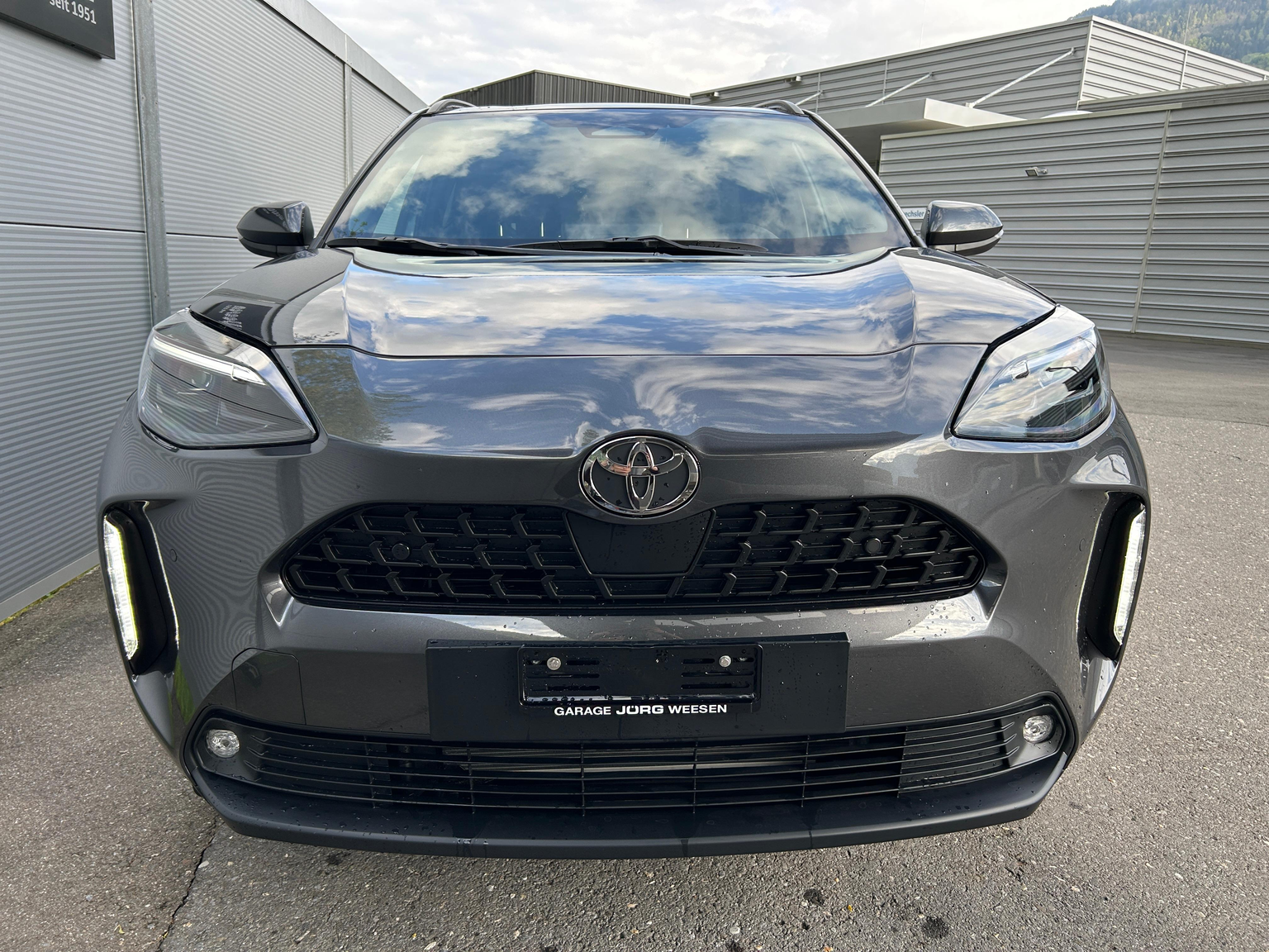 TOYOTA Yaris Cross 1.5 VVT-i HSD Comfort AWD-i