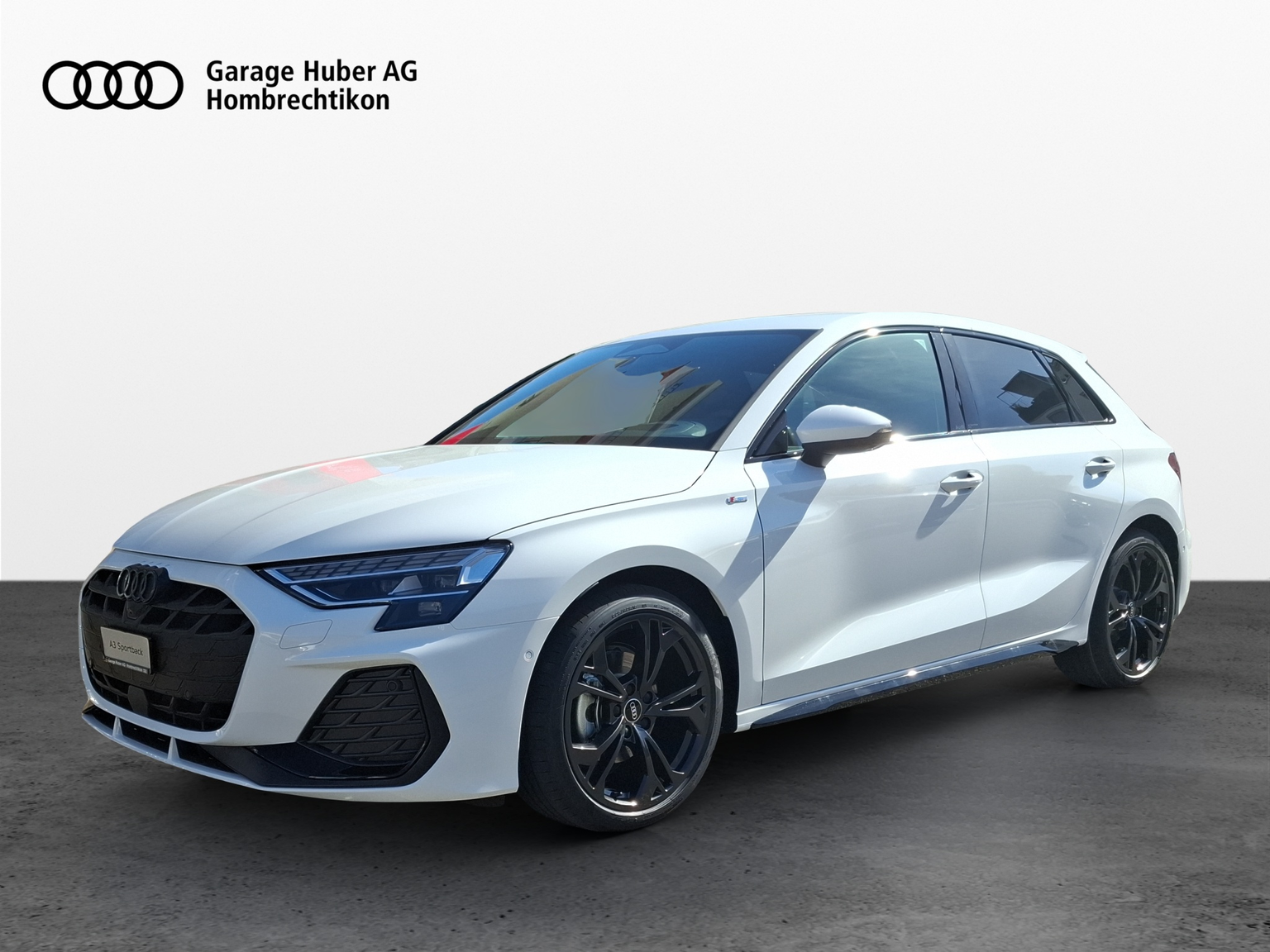 AUDI A3 Sportback TFSI 110 kW S line Attraction S tronic