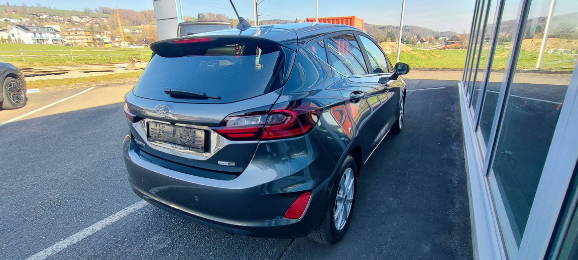 FORD Fiesta 1.0 EcoBoost Hybrid Titanium X
