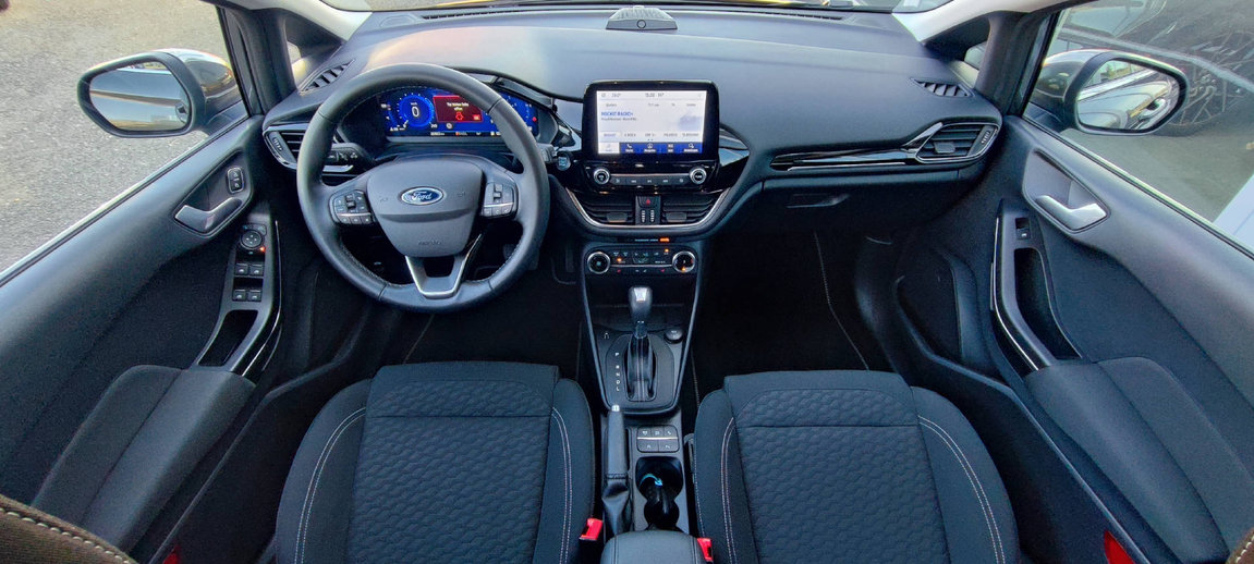 FORD Fiesta 1.0 EcoBoost Hybrid Titanium X