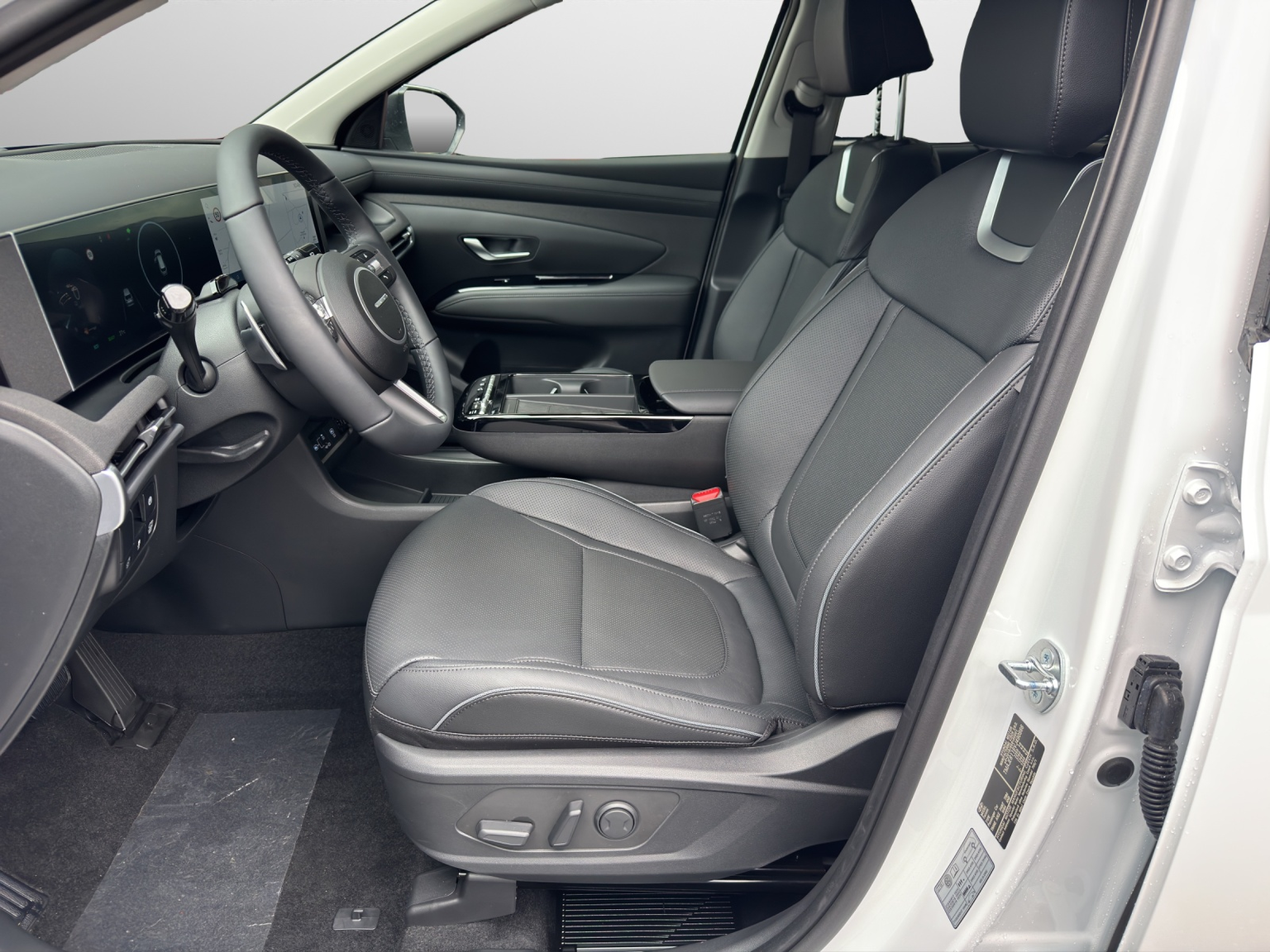 HYUNDAI Tucson 1.6 T-GDi HEV Vertex Swiss Edition 4WD MY27