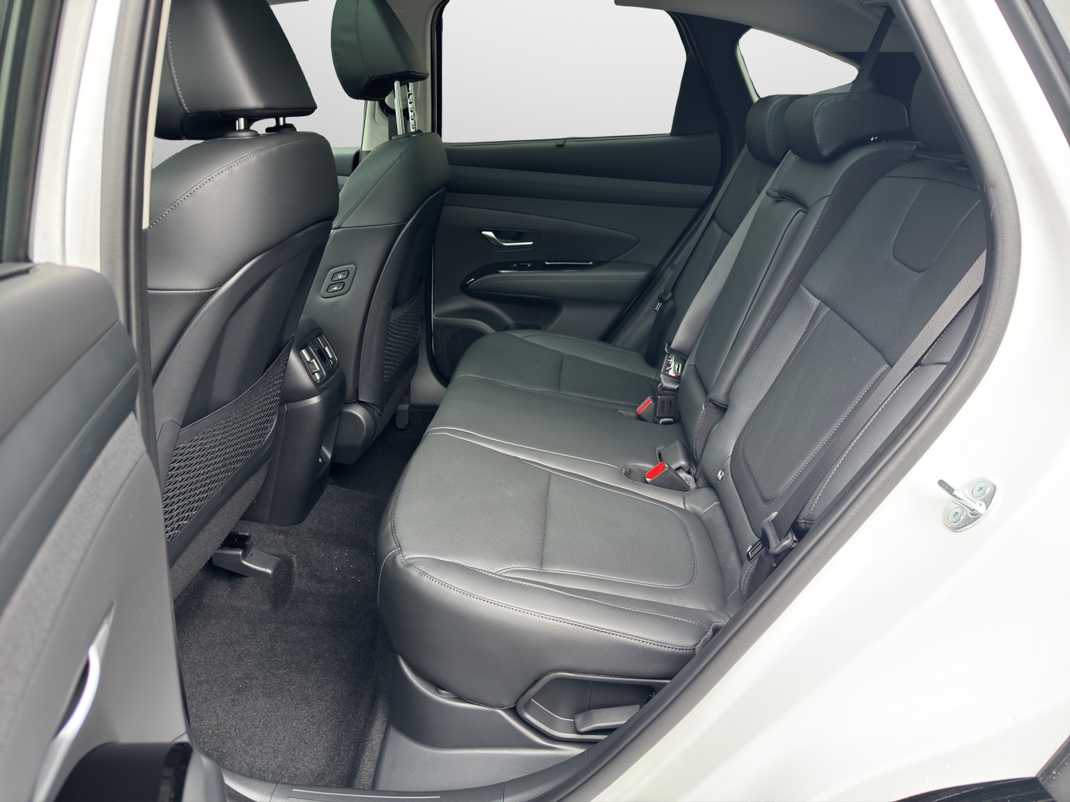 HYUNDAI Tucson 1.6 T-GDi HEV Vertex Swiss Edition 4WD MY27