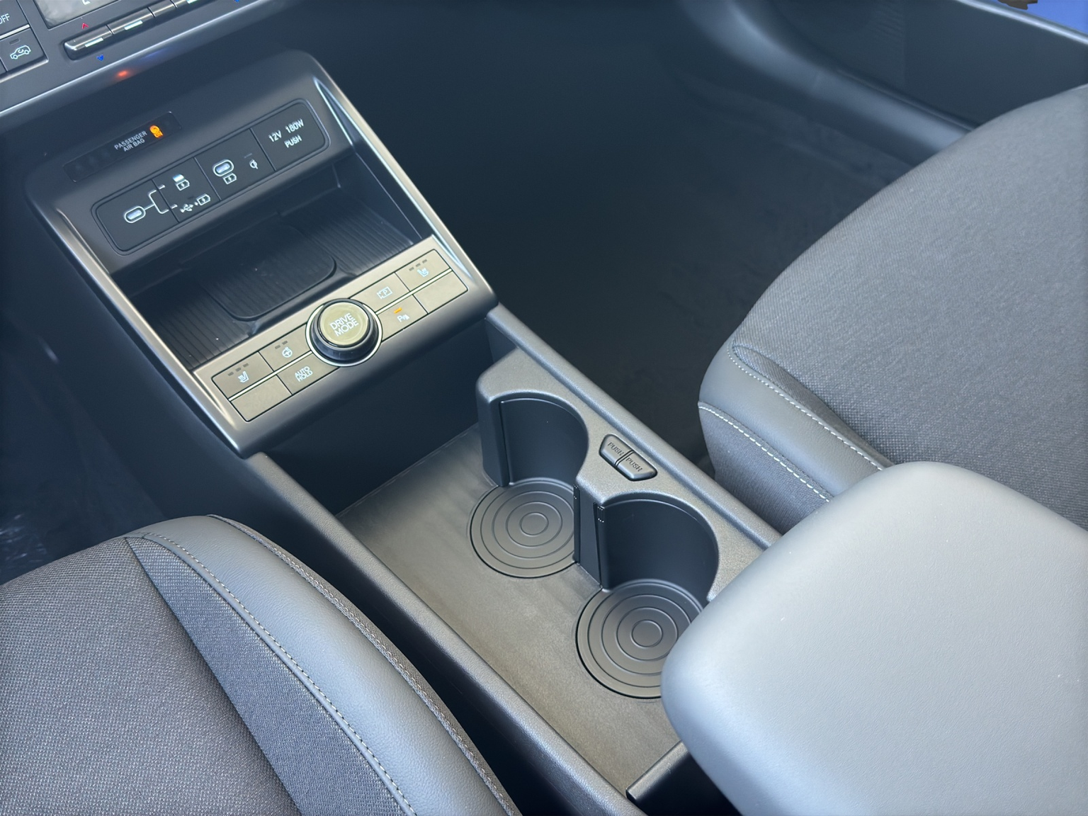 HYUNDAI Kona 1.6 GDi Hybrid Amplia