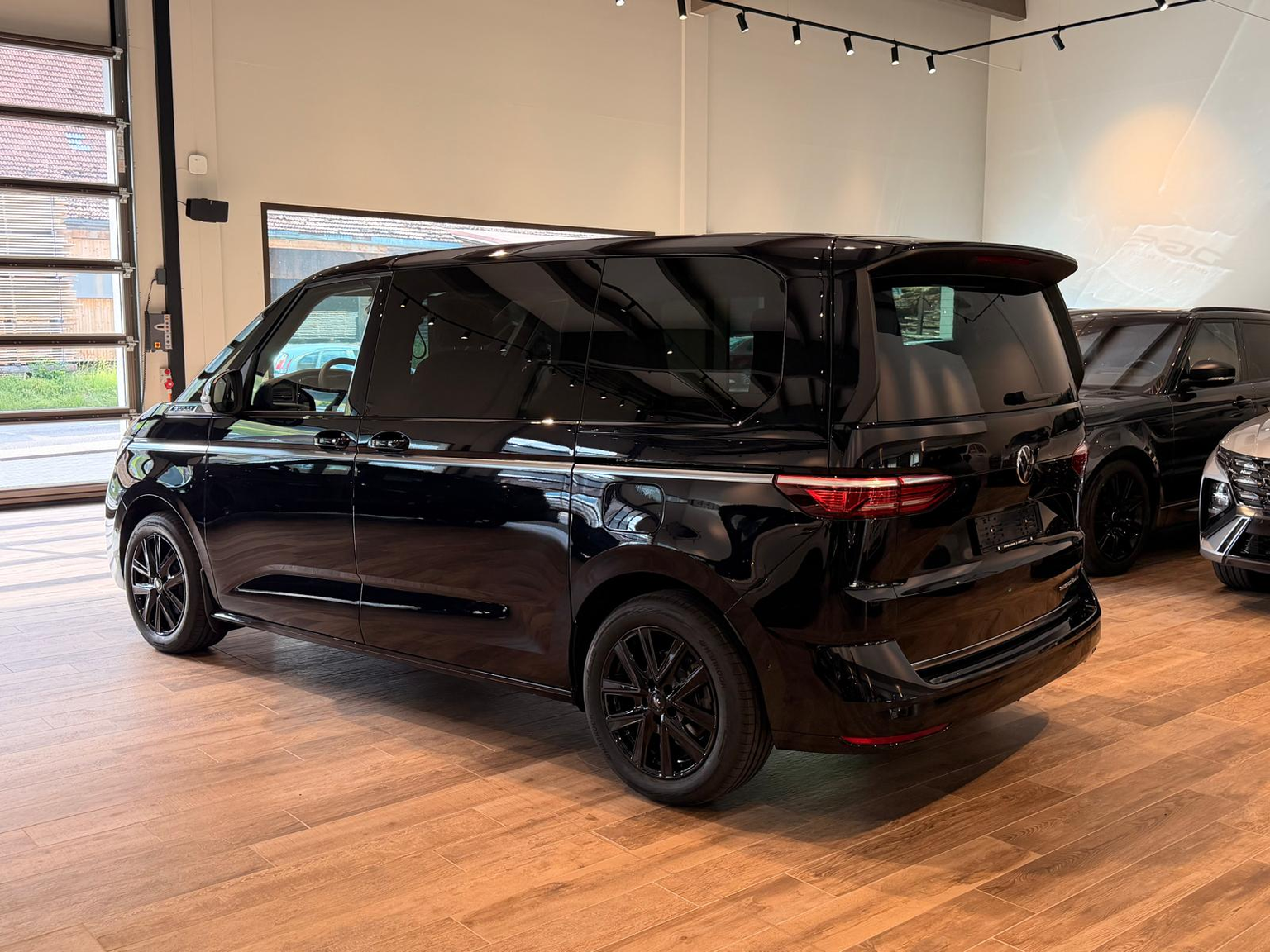 VW Multivan 1.5 eHybrid Style 4Motion DSG black Edition