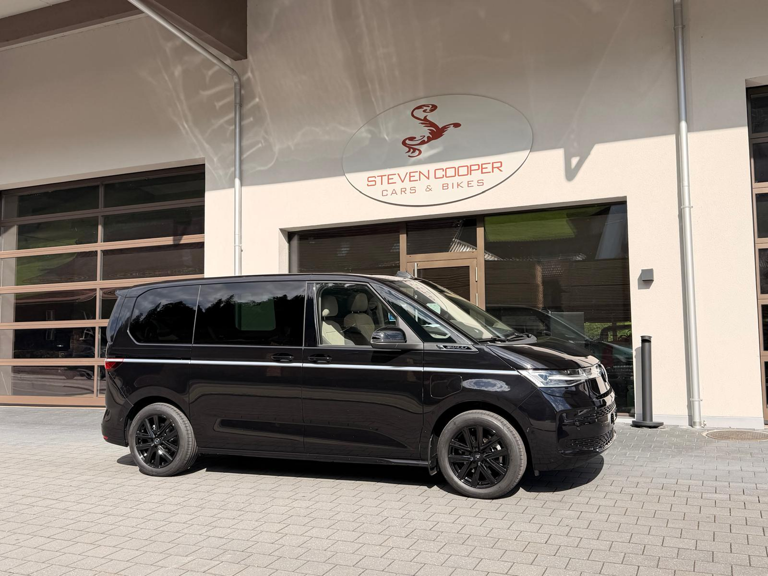 VW Multivan 1.5 eHybrid Style 4Motion DSG black Edition