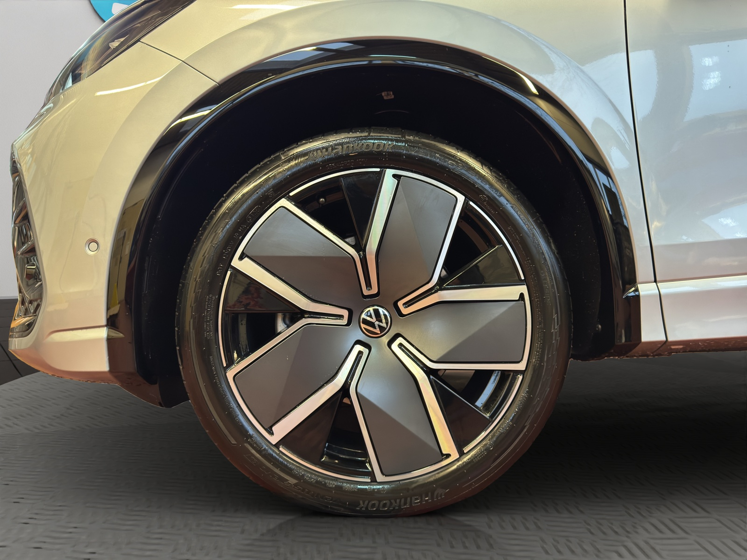 VW Tiguan 2.0 TSI DSG R-Line 4Motion