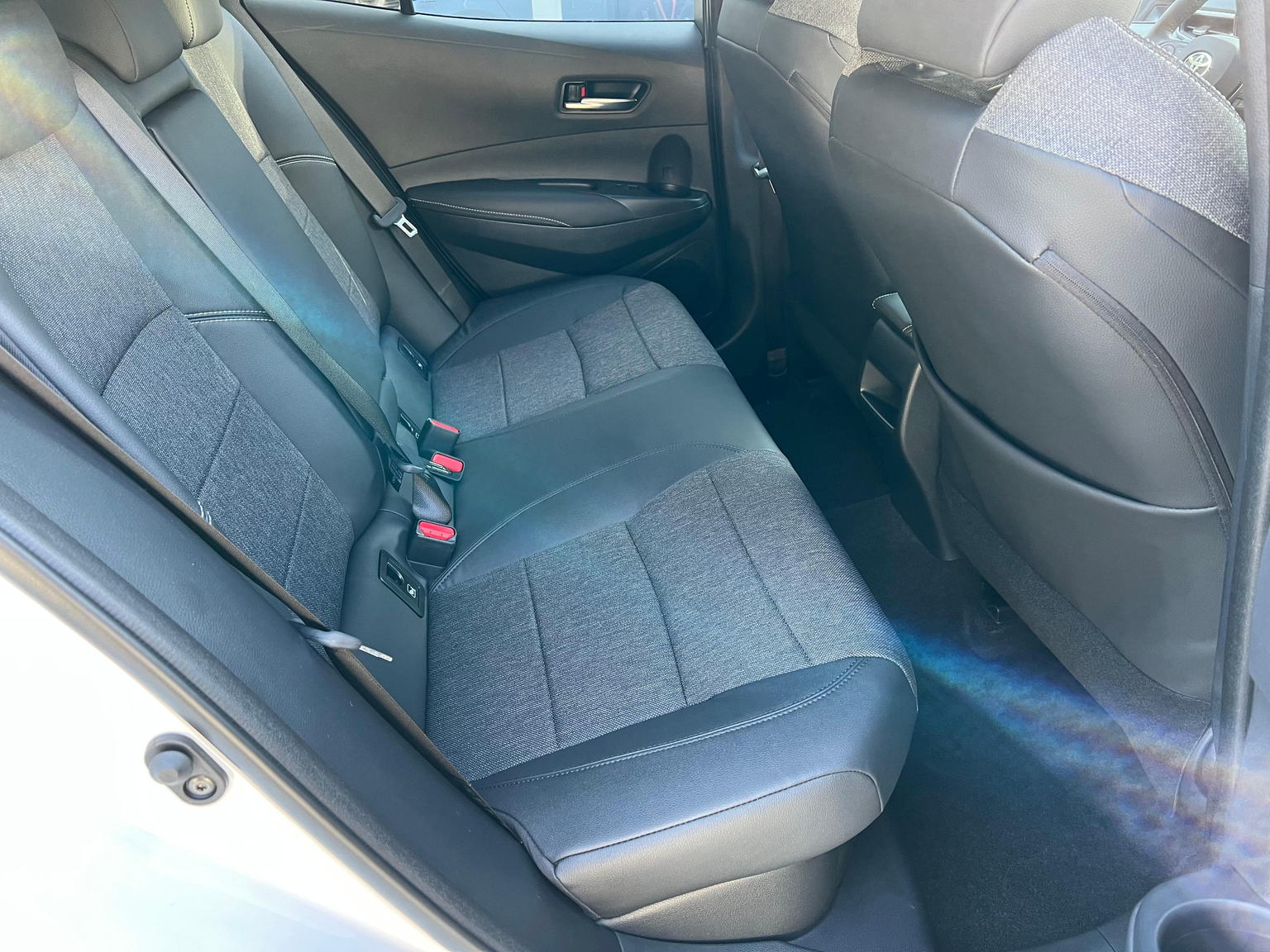 TOYOTA Corolla 1.8 HSD Trend
