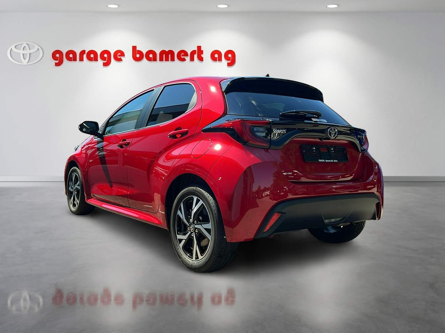 TOYOTA Yaris 1.5 VVT-i HSD Trend