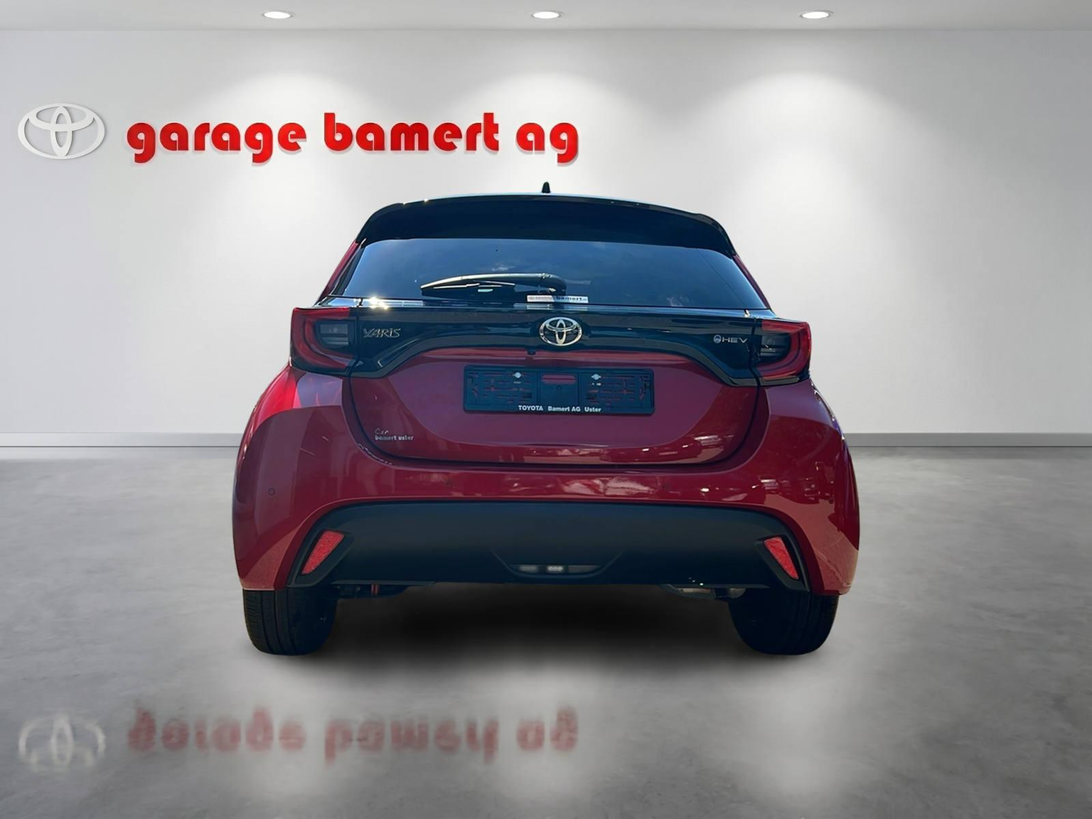 TOYOTA Yaris 1.5 VVT-i HSD Trend