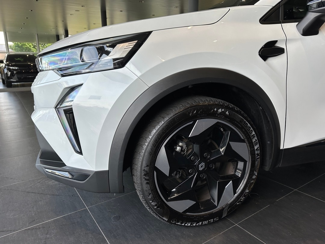 RENAULT Captur 1.3 TCe Techno