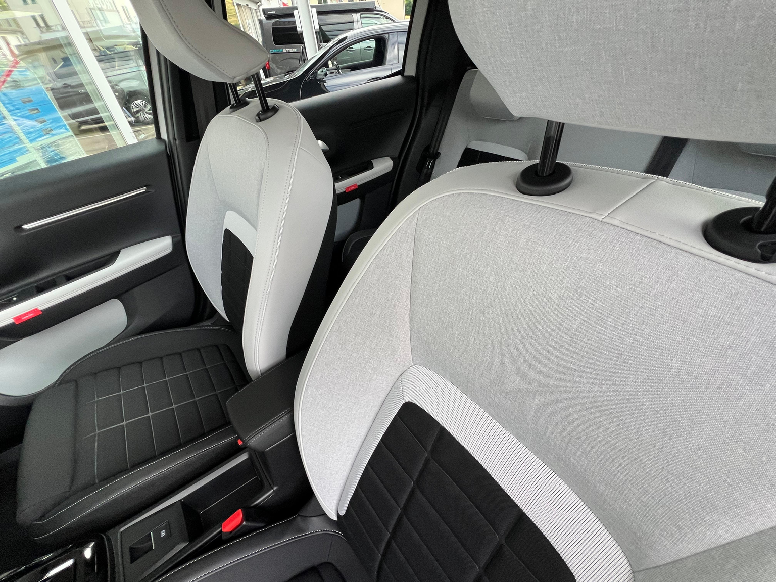 CITROEN C3 1.2 Hybrid Edition Tricolore