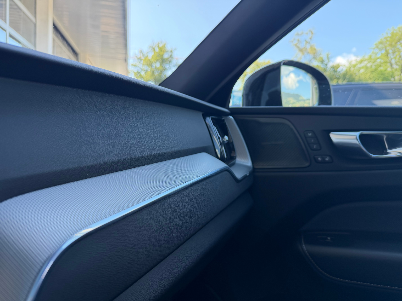 VOLVO XC60 T6 eAWD R-Design Geartronic