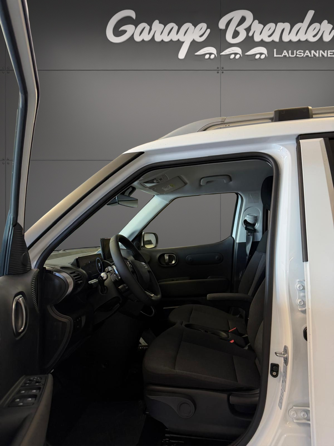 HYUNDAI Inster Electric Amplia