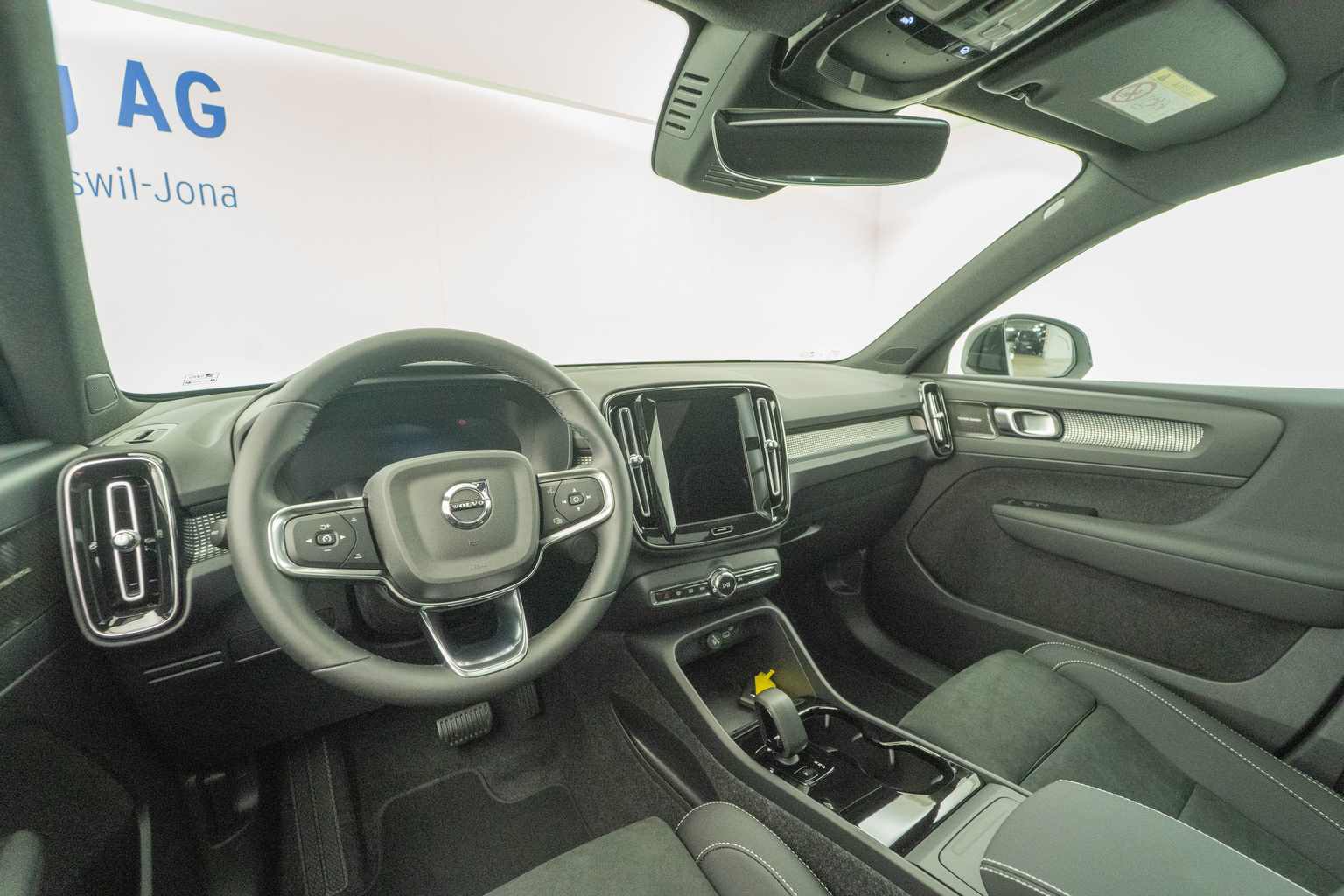 VOLVO EX40 Twin Black Edition AWD