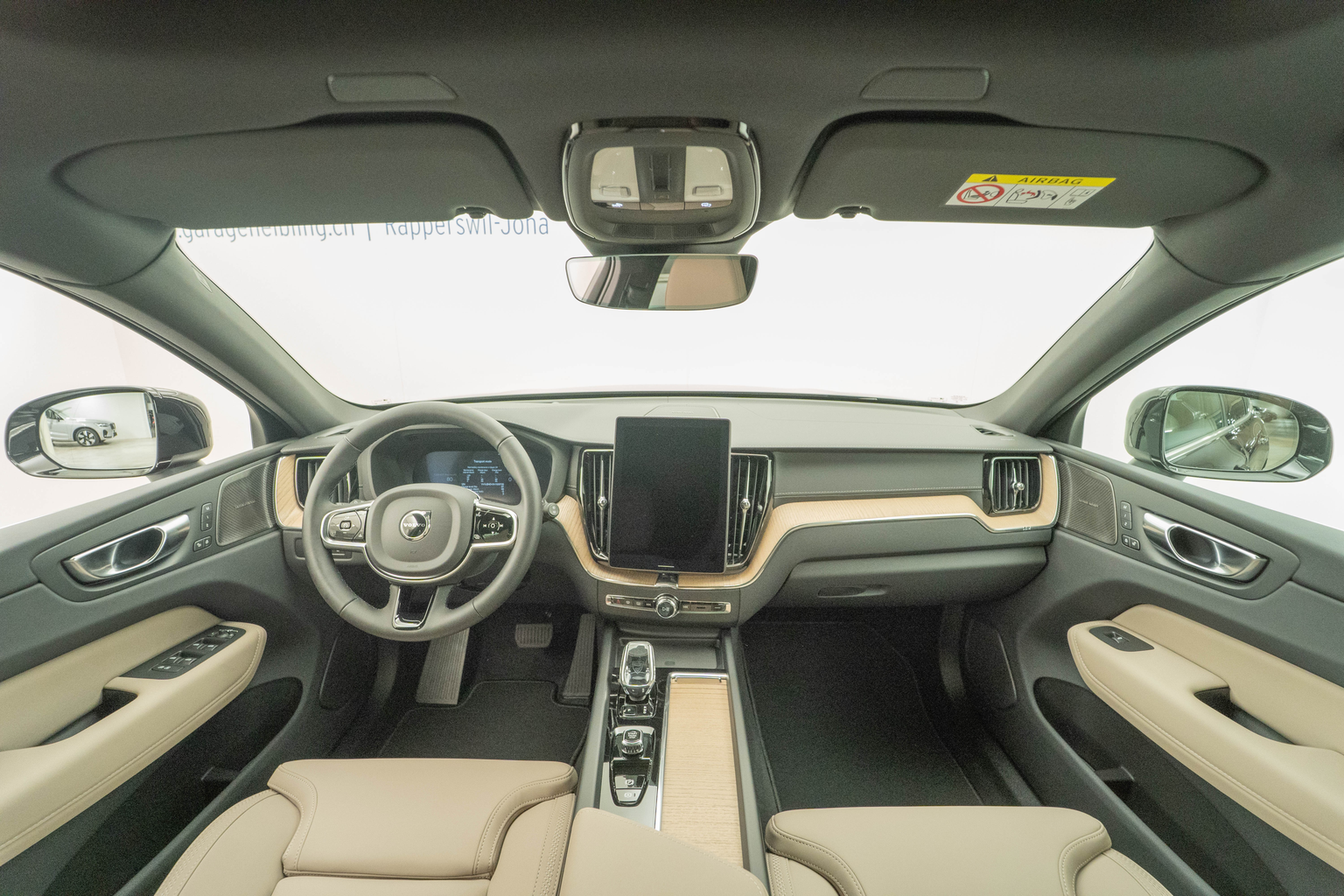 VOLVO XC60 2.0 T8 TE Ultra Bright eAWD