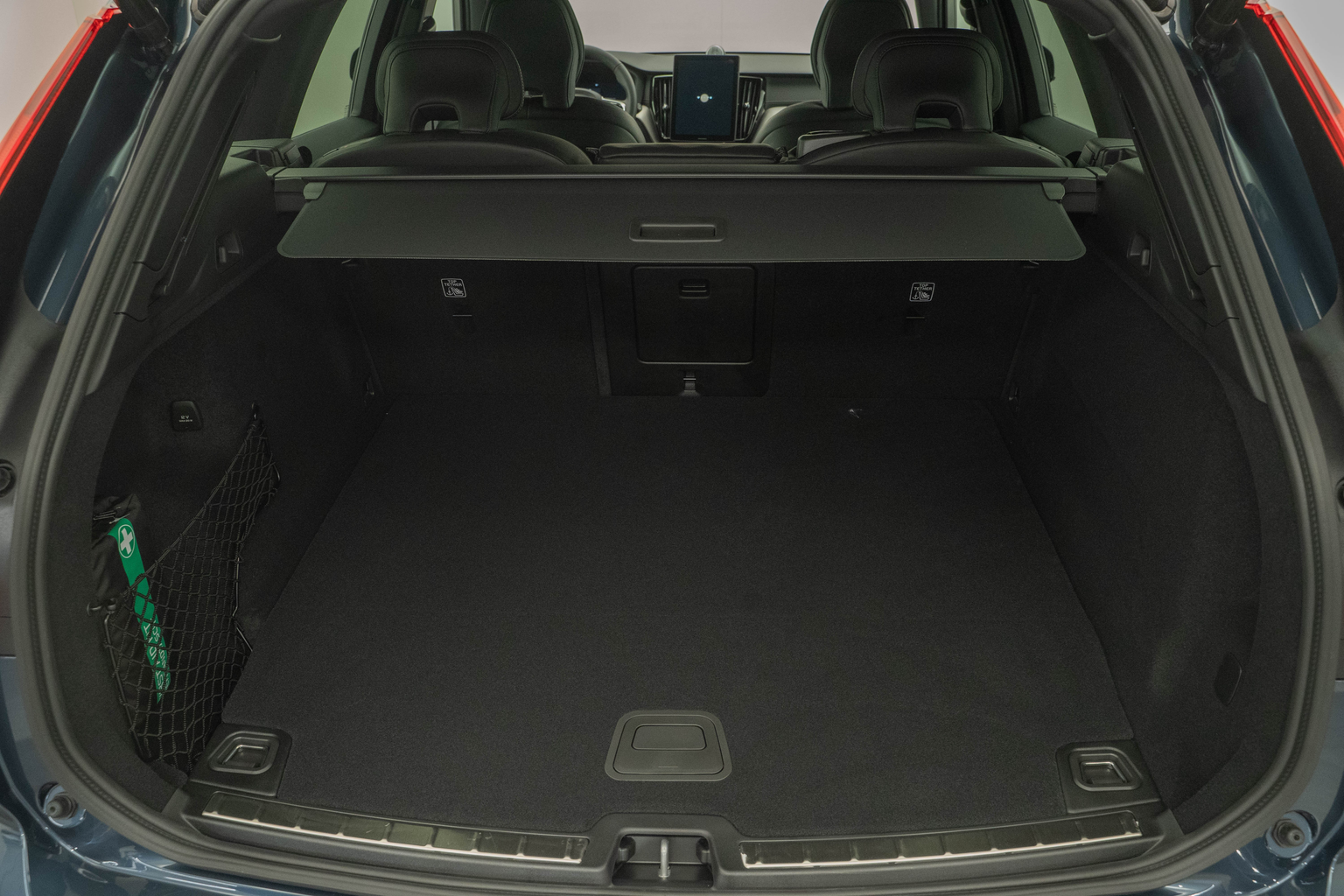 VOLVO XC60 2.0 T8 TE Black Edition eAWD