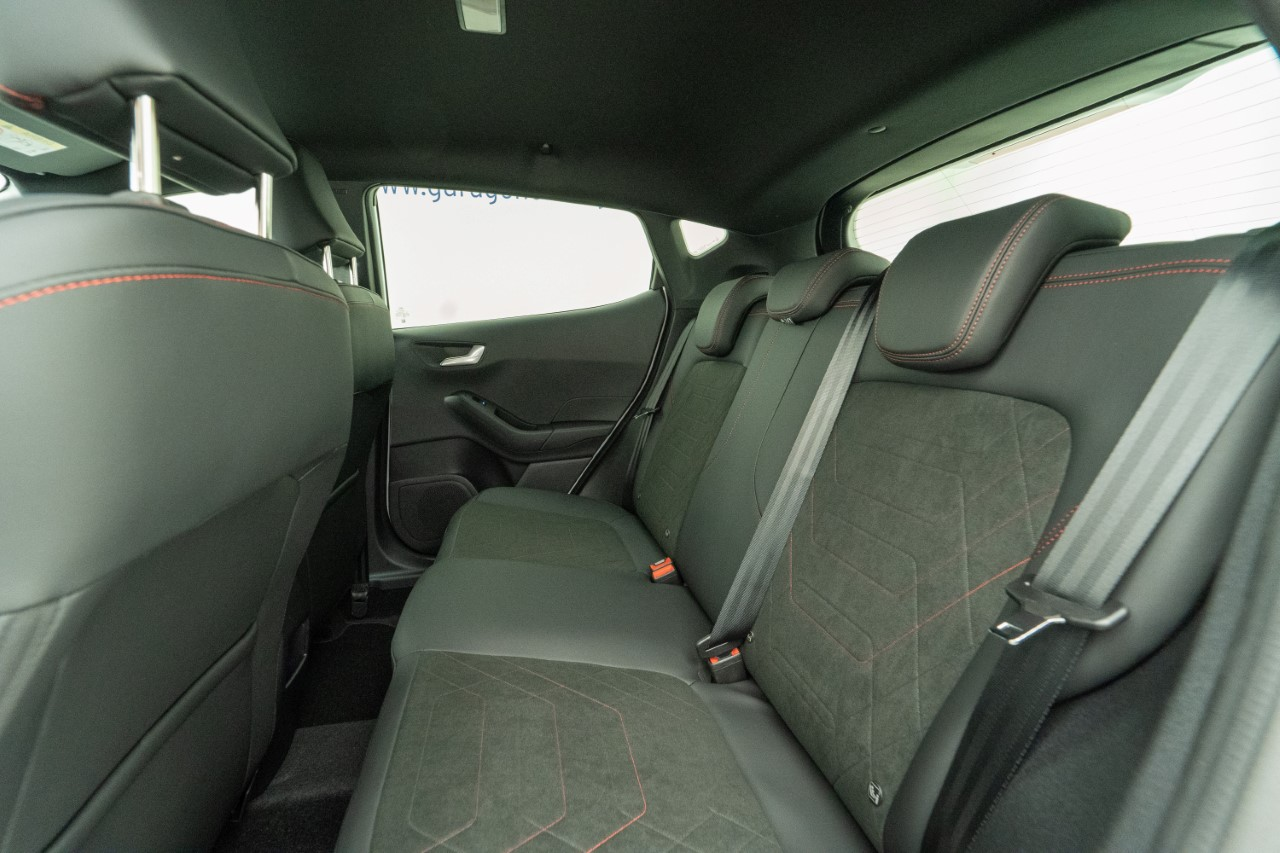 FORD Fiesta 1.0 EcoB Hybrid ST-Line X