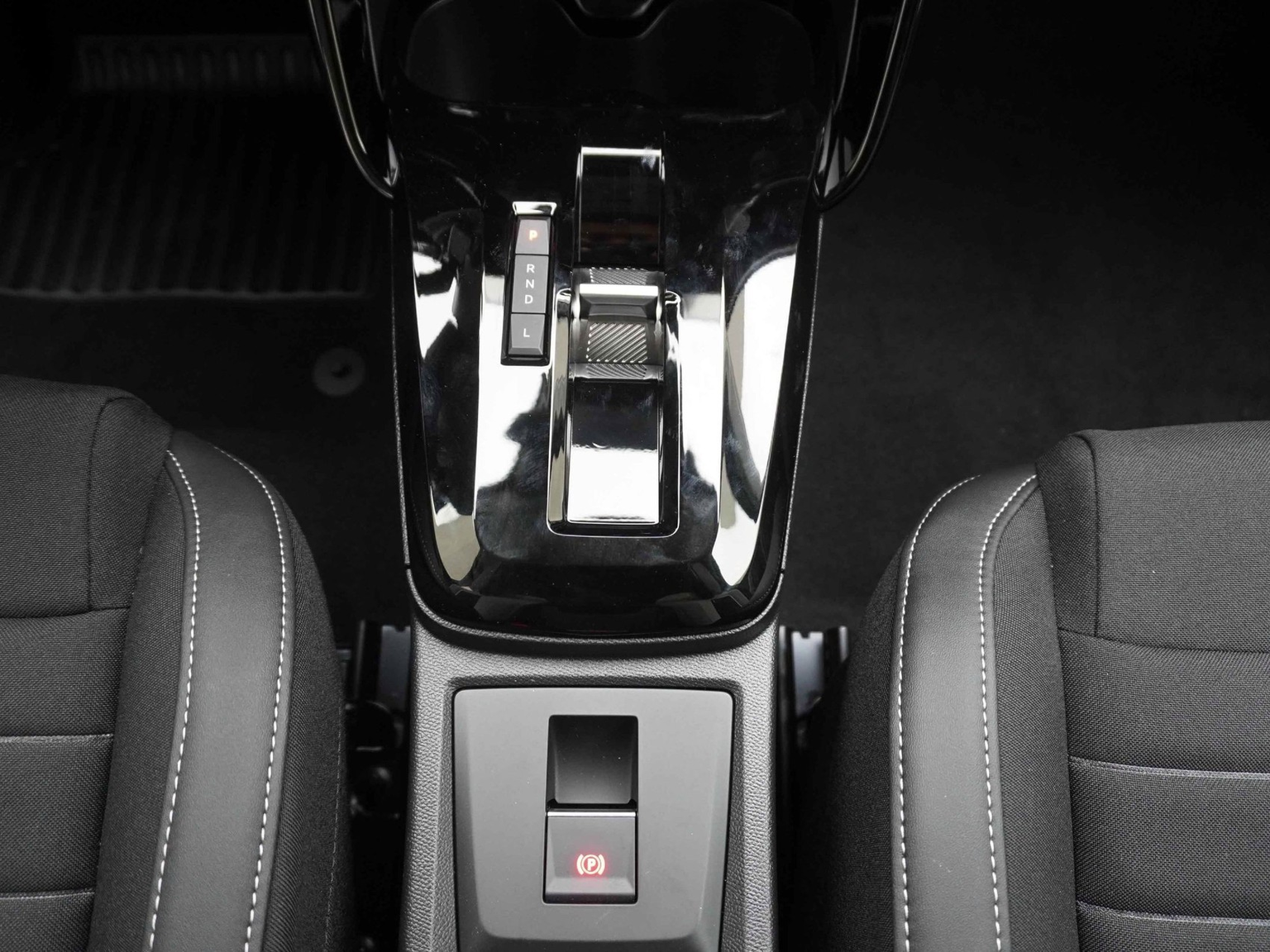 CITROEN C3 1.2 Hybrid Max