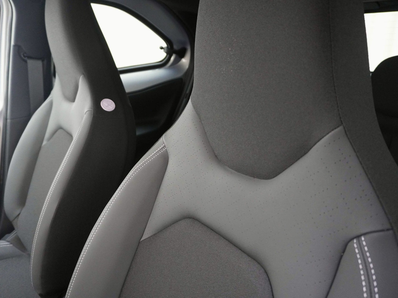 TOYOTA Aygo X 1.5 VVT-i HSD Style