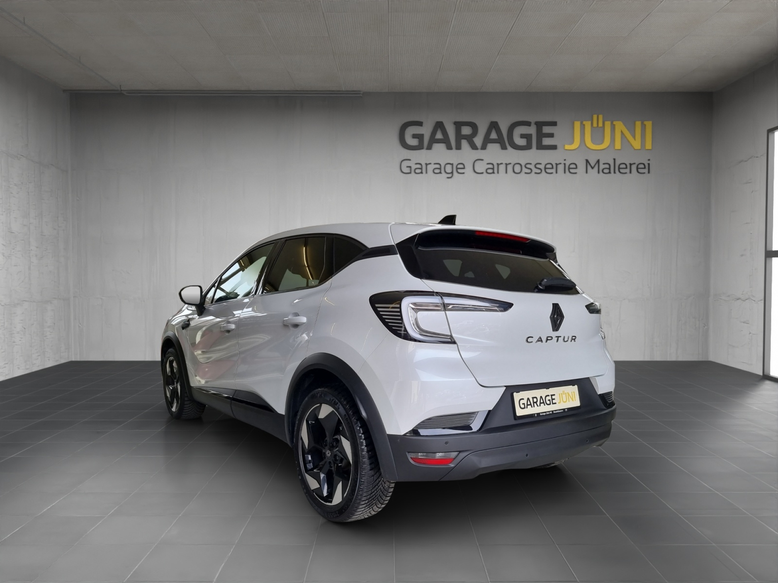 RENAULT Captur 1.3 TCe 140 techno