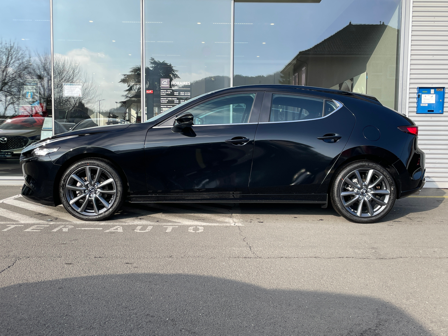 MAZDA 3 Hatchback SKYACTIV-G M Hybrid 140 Centre Line Automat