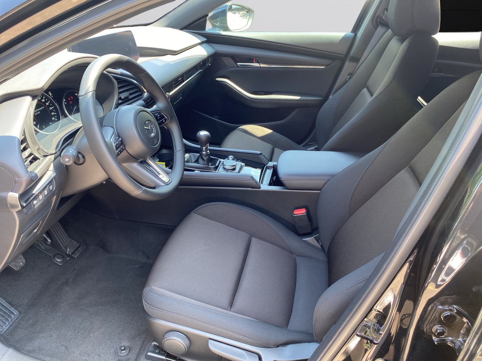 MAZDA 3 Hatchback SKYACTIV-G M Hybrid 140 Centre Line Automat