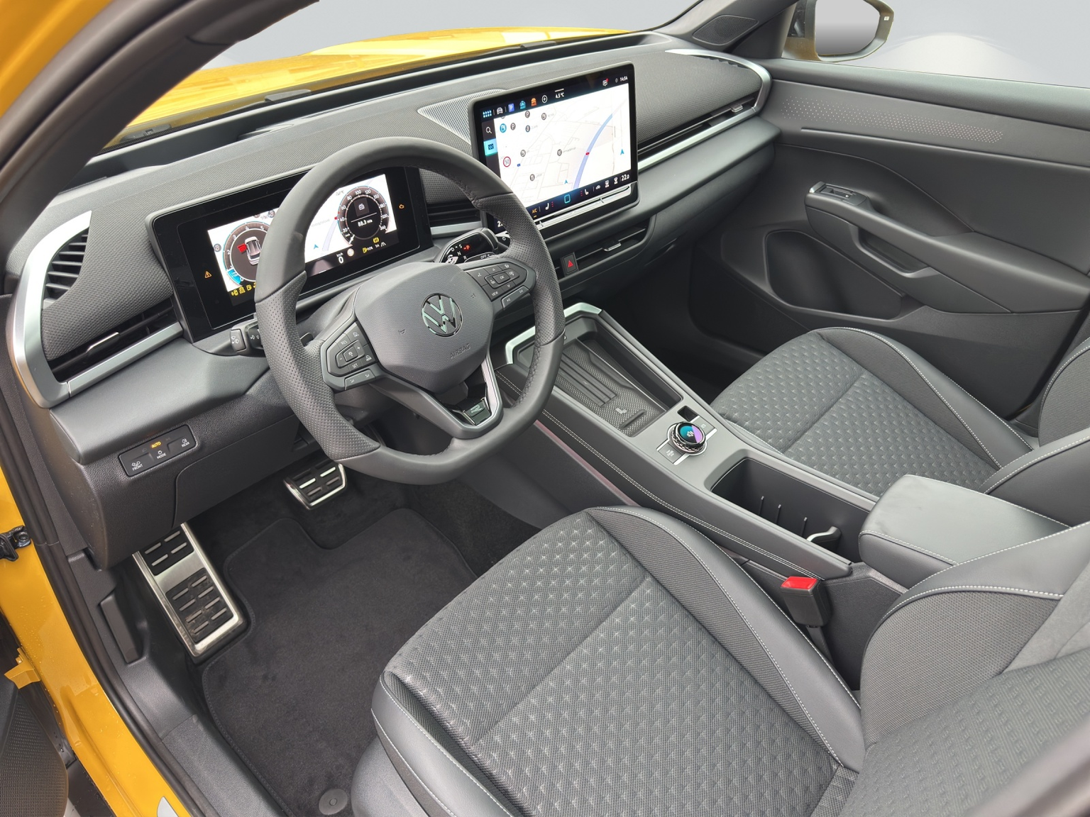 VW T-Roc 1.5 eTSI mHEV R-Line DSG