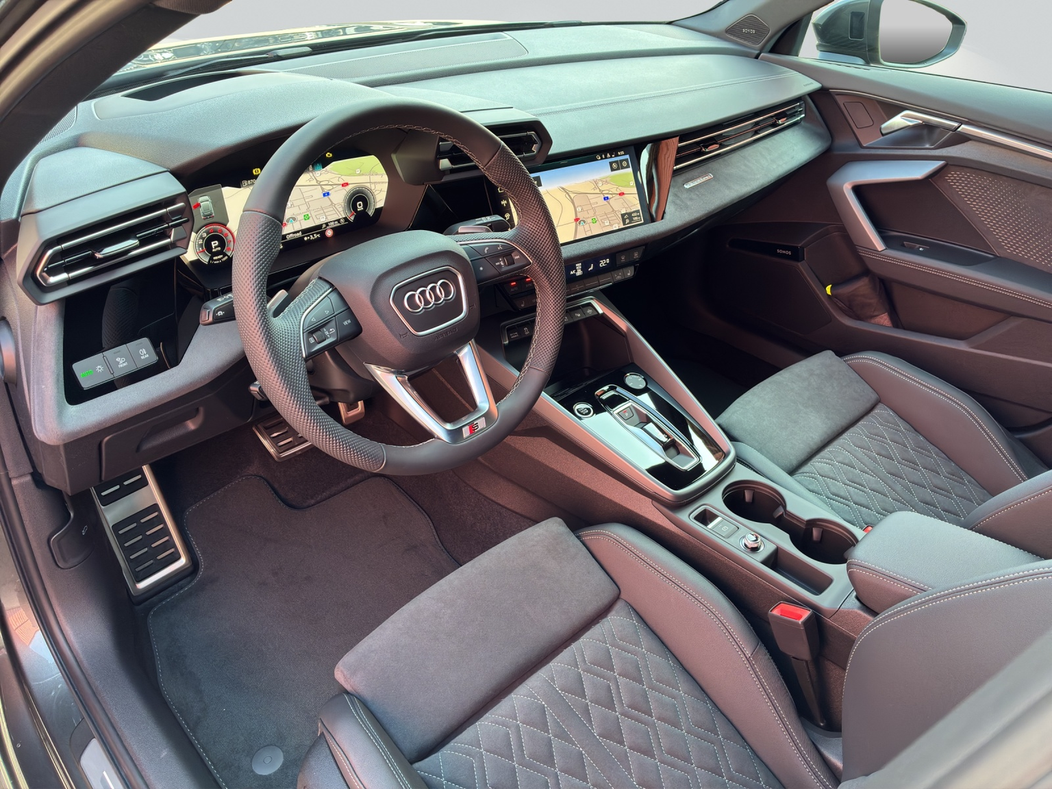 AUDI A3 Sportback TFSI 150 kW quattro S line S tronic