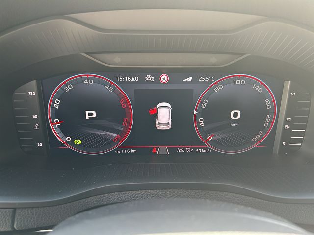 SKODA Karoq 2.0 TDI CR Sport Line 4x4 DSG