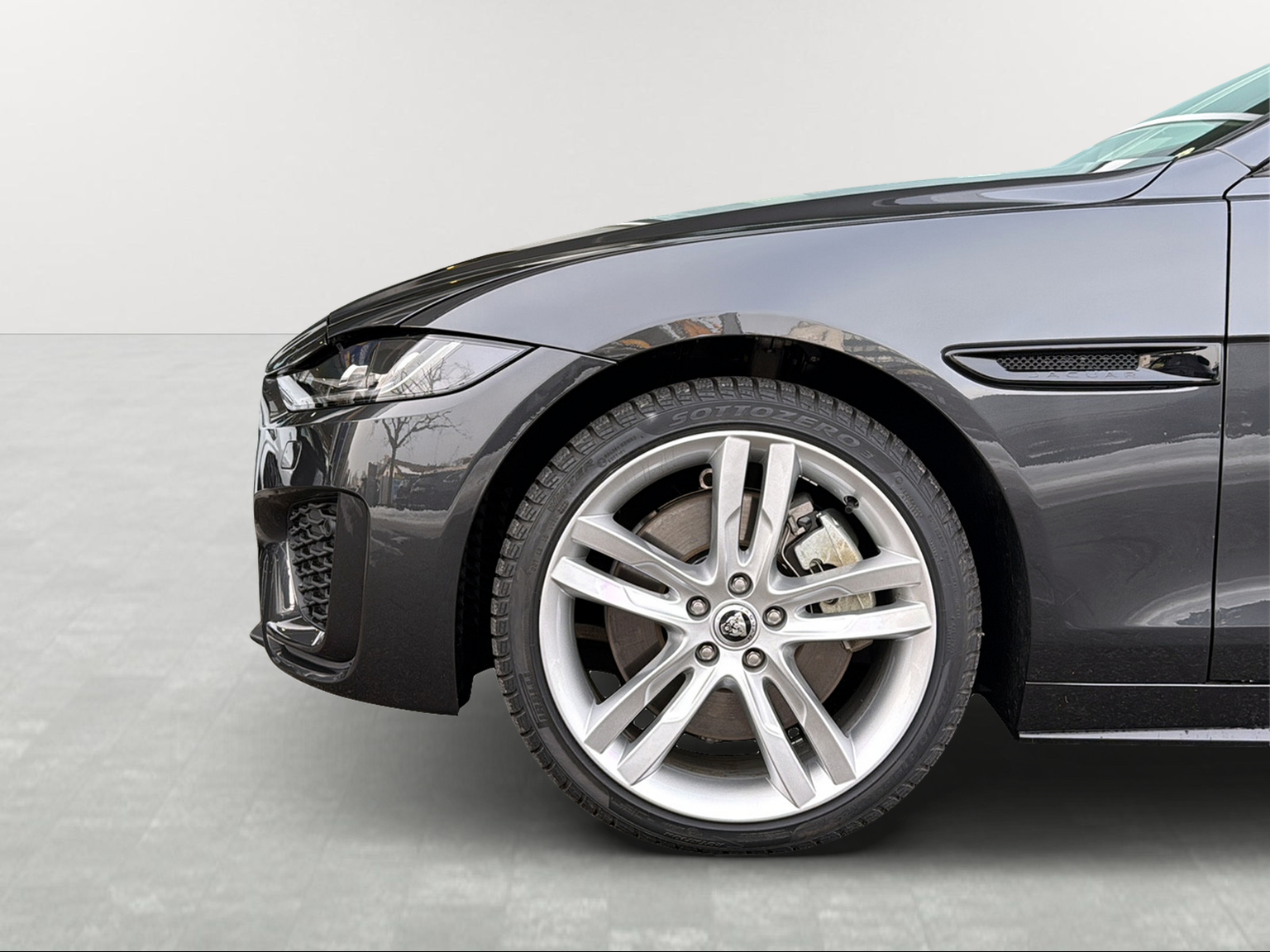 JAGUAR XE 2.0 Sport P300 AWD Automat