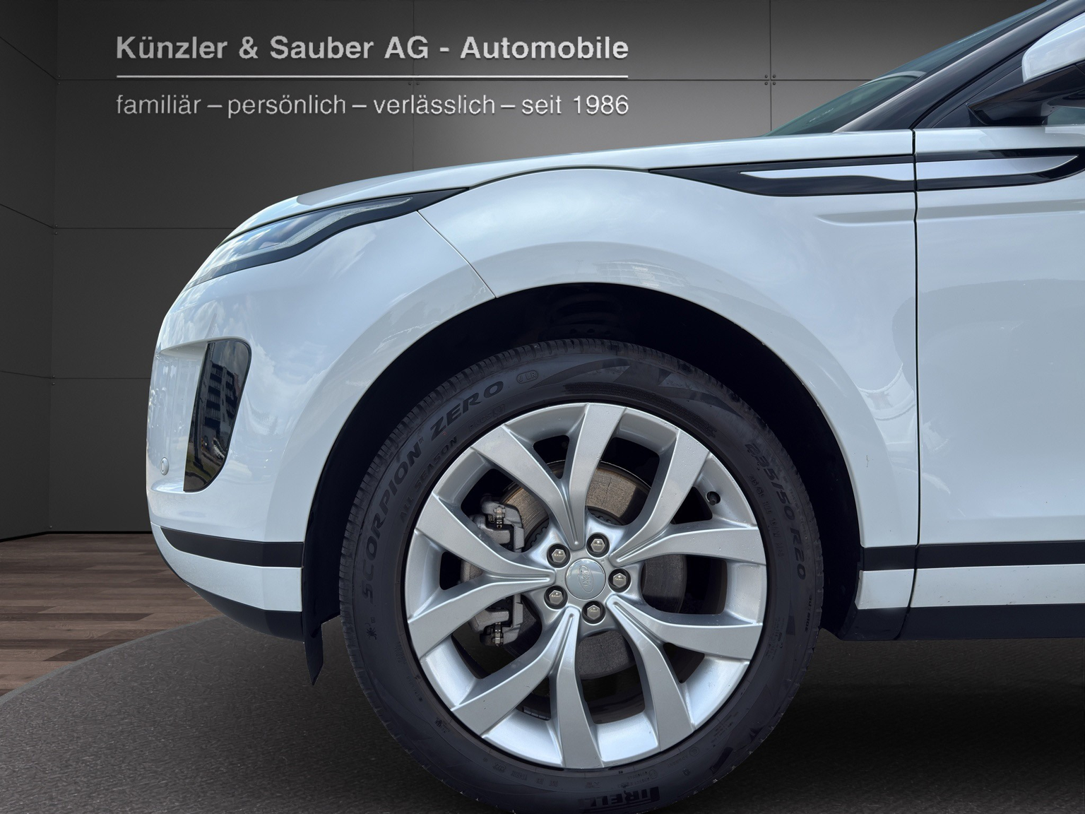 LAND ROVER Range Rover Evoque P 300e S AT8
